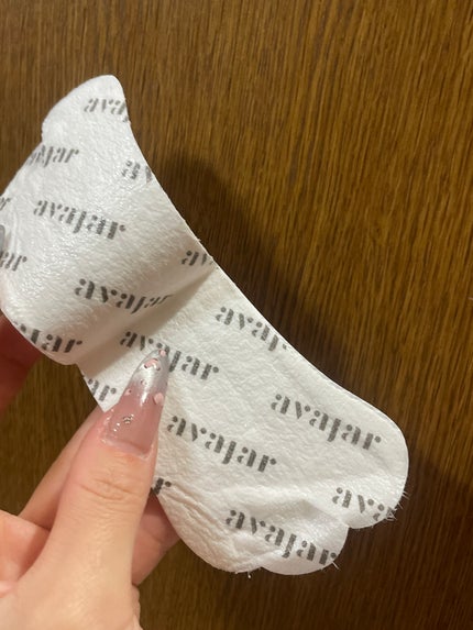 avajar プレミアムネックマスクのクチコミ「首元のシワが気になり始めて、シワケアをしたくて購入しました。乾燥によるシワやたるみにハリを与え.....」(2枚目)