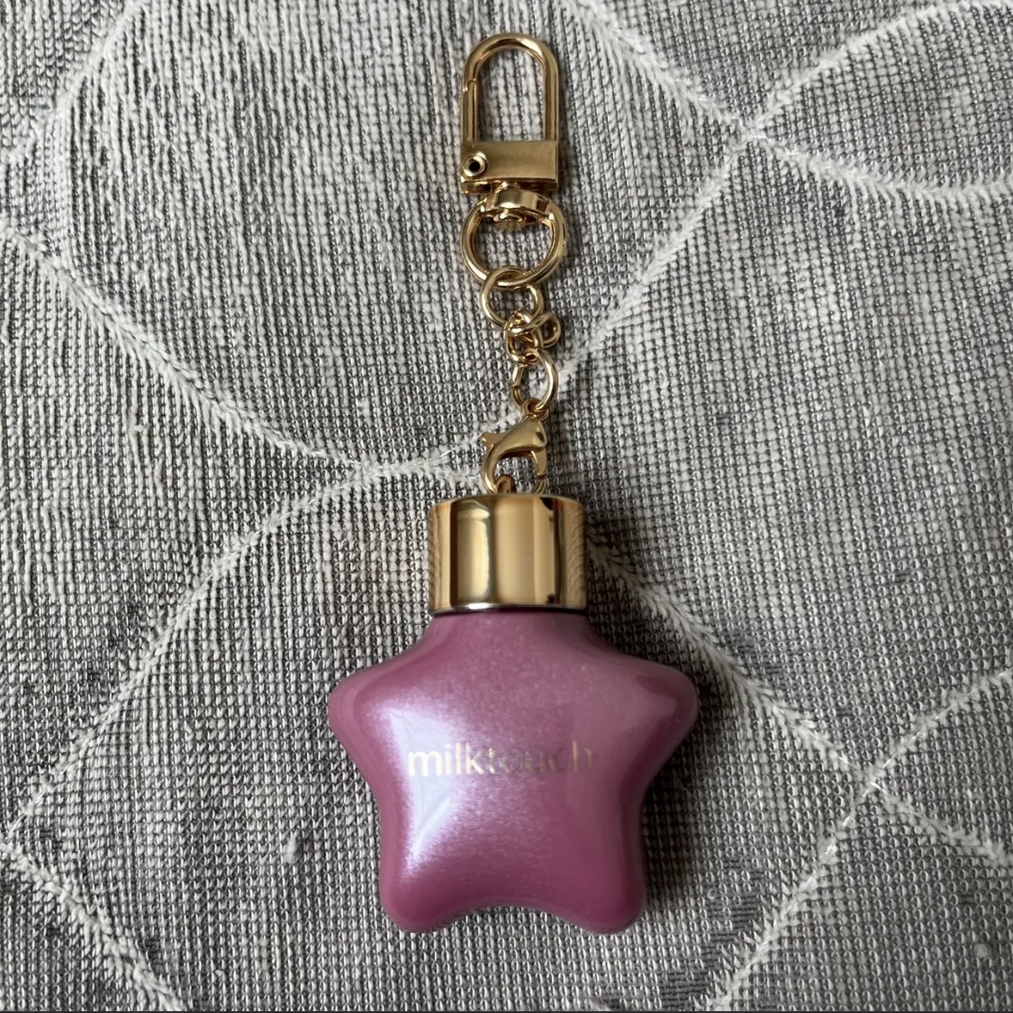 オーナメント プリズム シャイン パール グロス/Milk Touch/リップグロスを使ったクチコミ（3枚目）