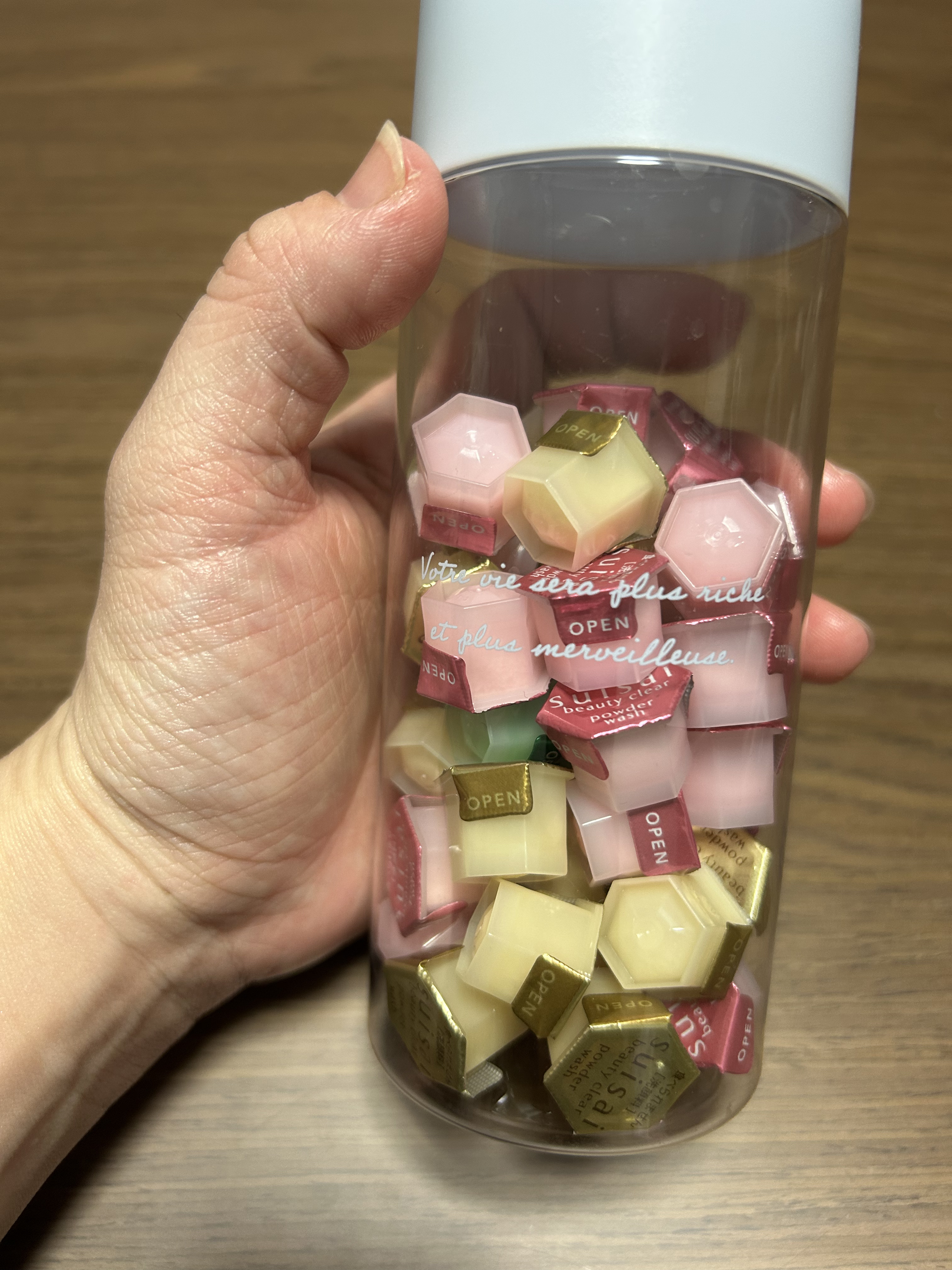 スイサイ ビューティクリア ゴールド パウダーウォッシュ/suisai/洗顔パウダーを使ったクチコミ（1枚目）