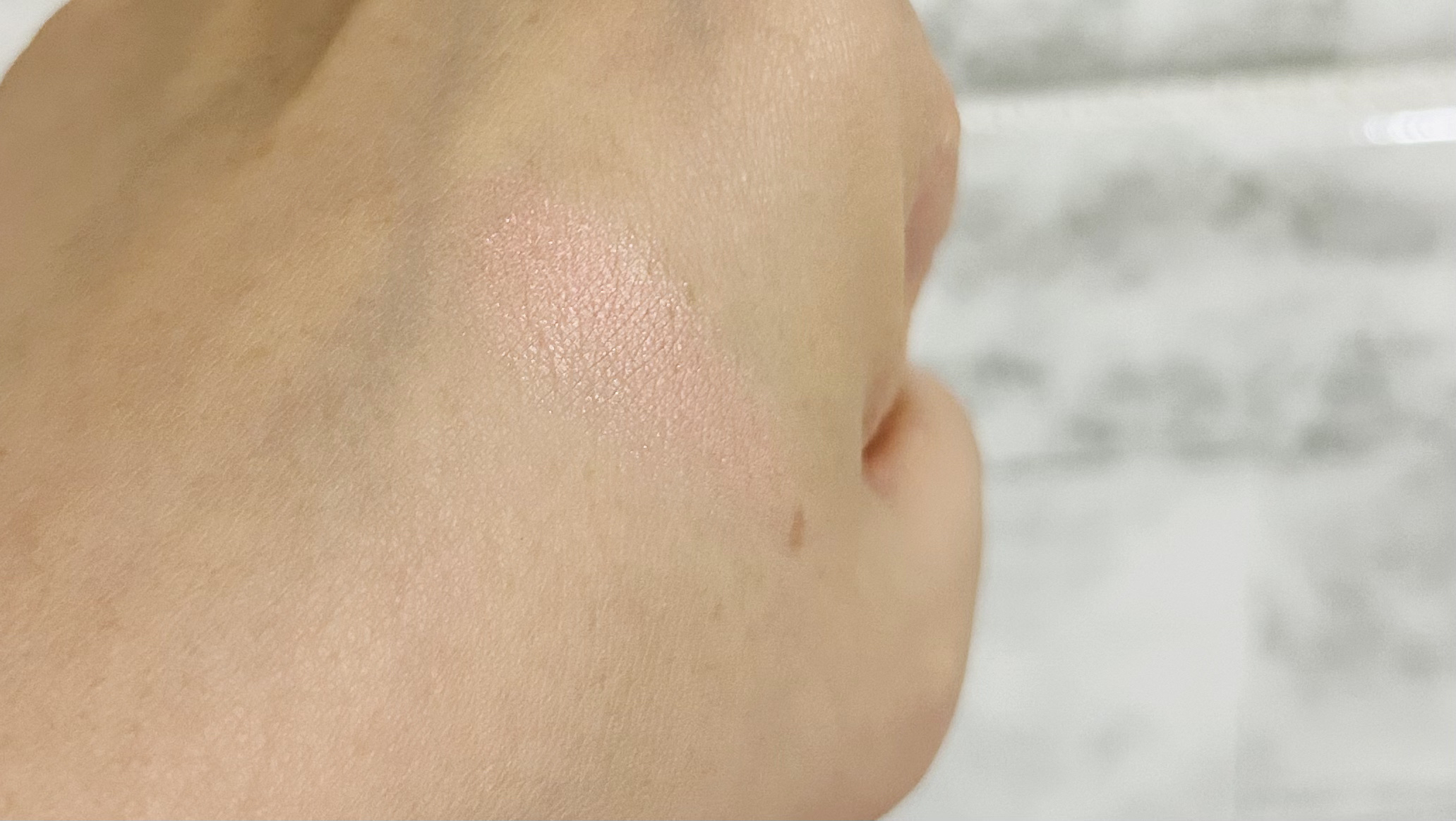 デイジードール パウダー ブラッシュ ブルーム/DAISY DOLL by MARY QUANT/パウダーチークを使ったクチコミ（2枚目）