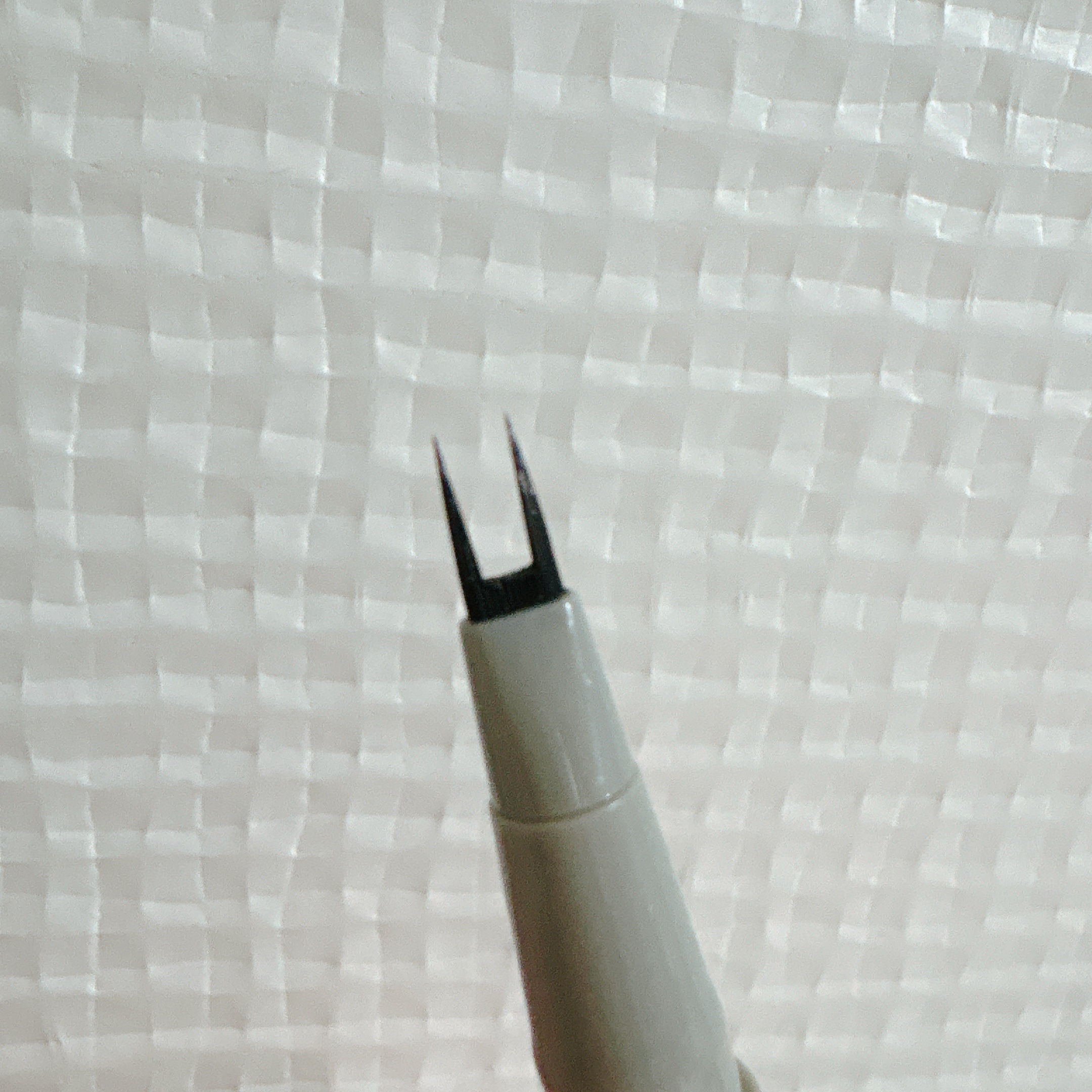 ダブルクローリキッドアイライナー/VEECCI/リキッドアイライナーを使ったクチコミ（2枚目）