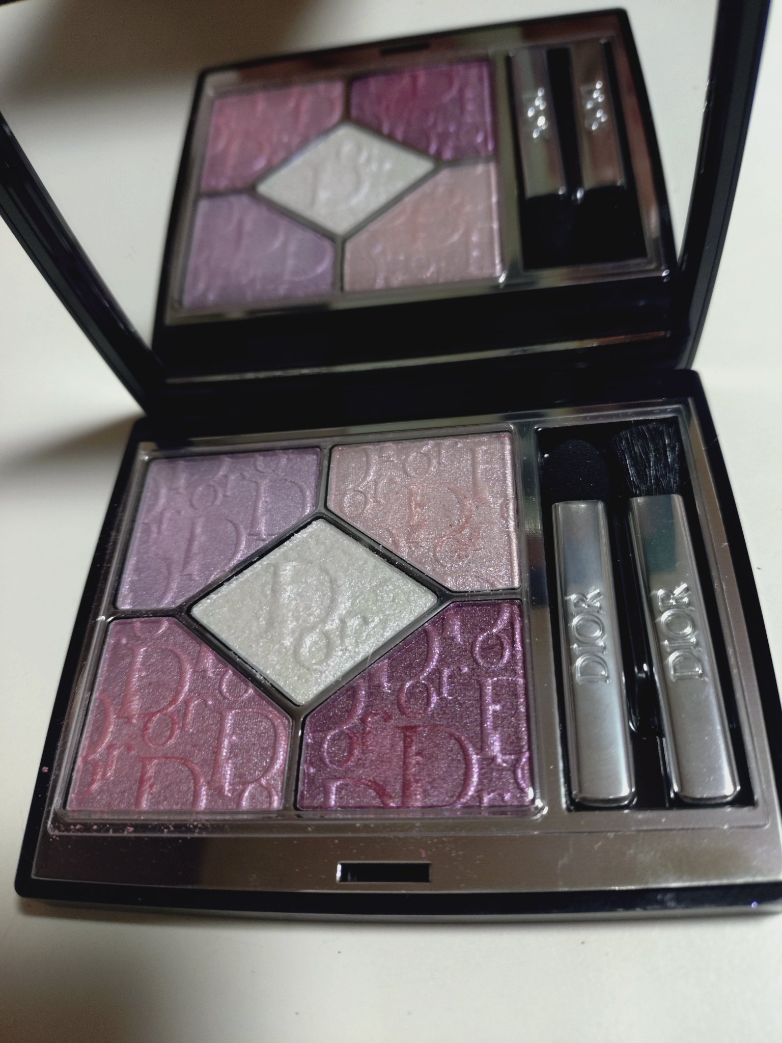 Dior　ディオールショウ サンク クルール
スプリング コレクション 2026 限定品
865　ピンク ロリポップ
ピンク ロリポップ使いました🥰
見た目通りめちゃくちゃ可愛くて月曜日の憂鬱なテンション吹き飛びました😂✨✨
全色使って