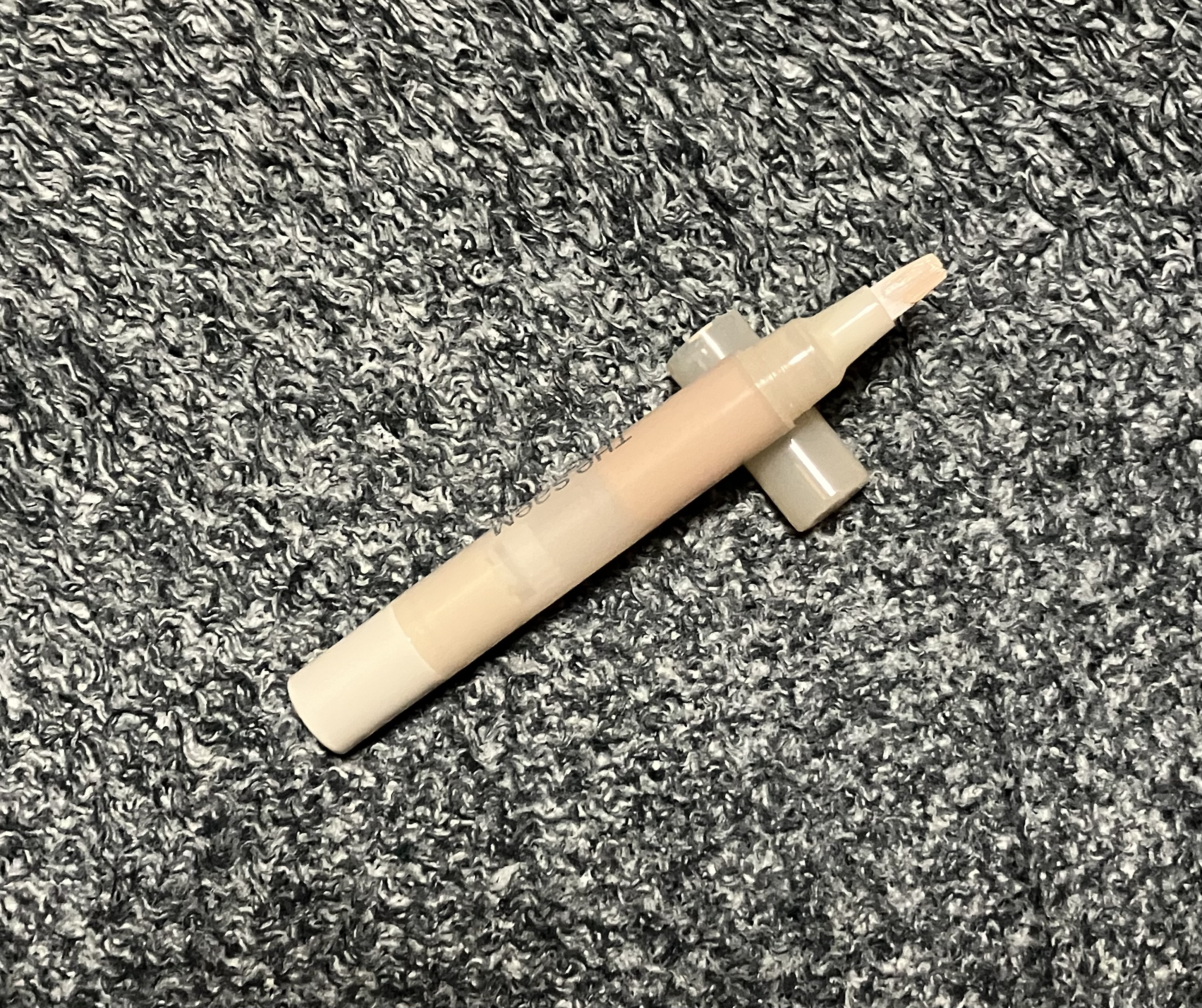 カバーパーフェクションペンコンシーラー/the SAEM/リキッドコンシーラーを使ったクチコミ（1枚目）