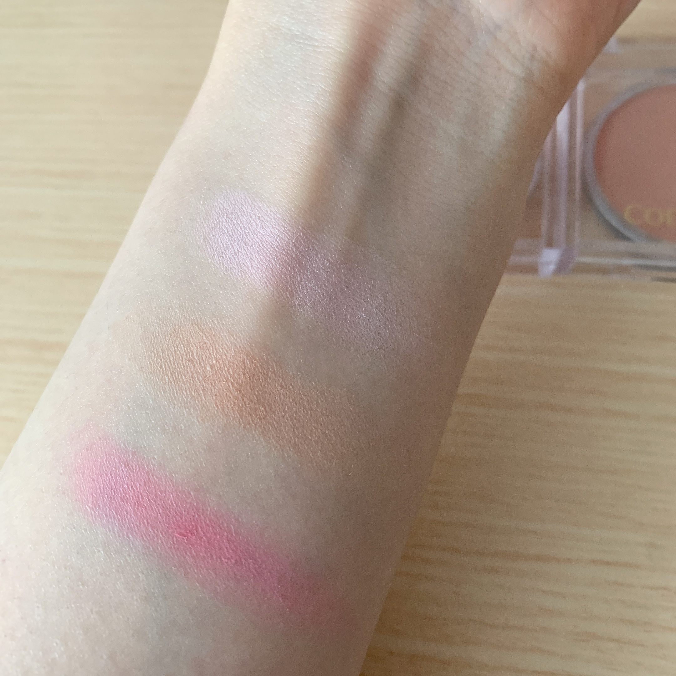 ソフトブラーチーク/Coralhaze/パウダーチークを使ったクチコミ（2枚目）