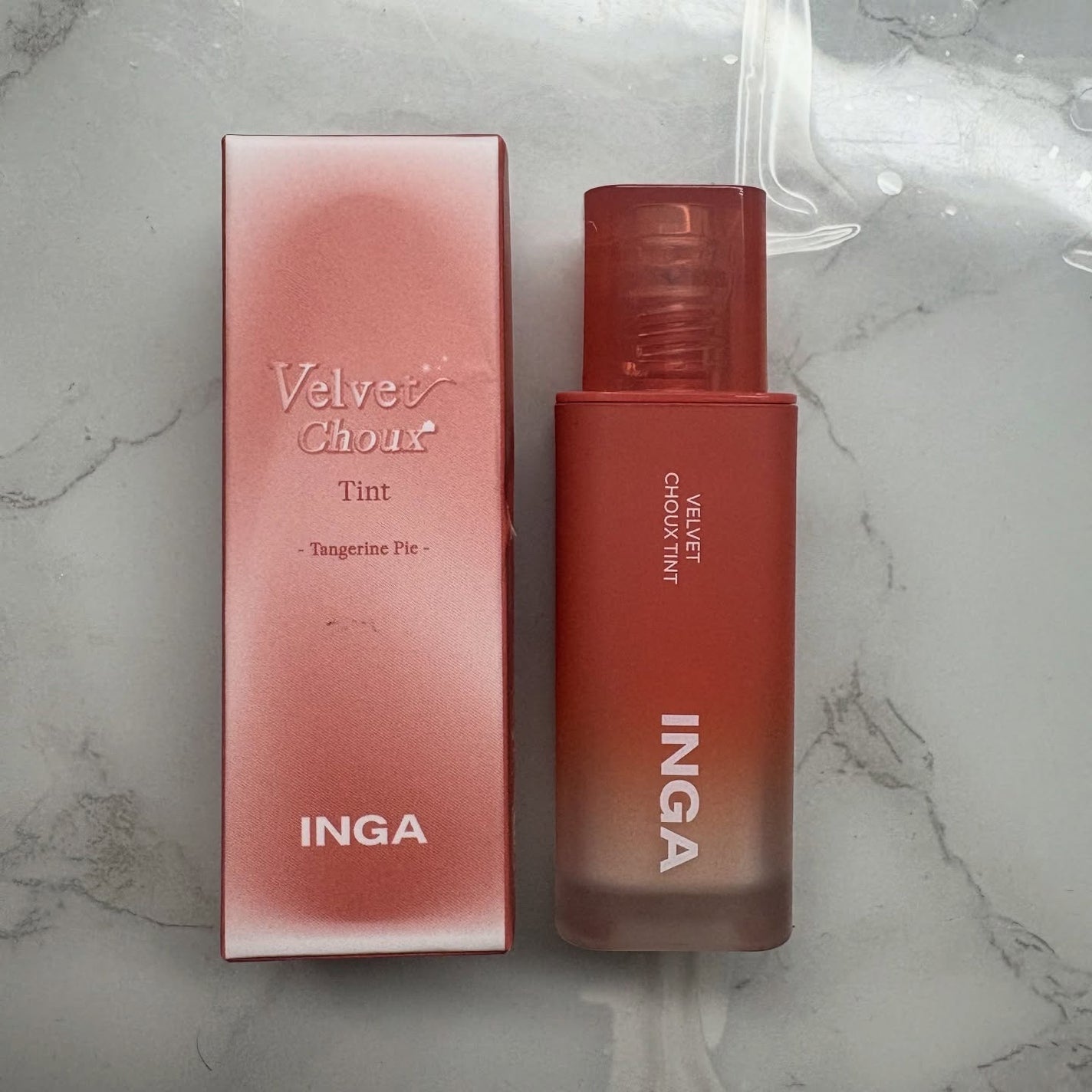 ベルベットシューティント/INGA/リップティントを使ったクチコミ(2枚目)