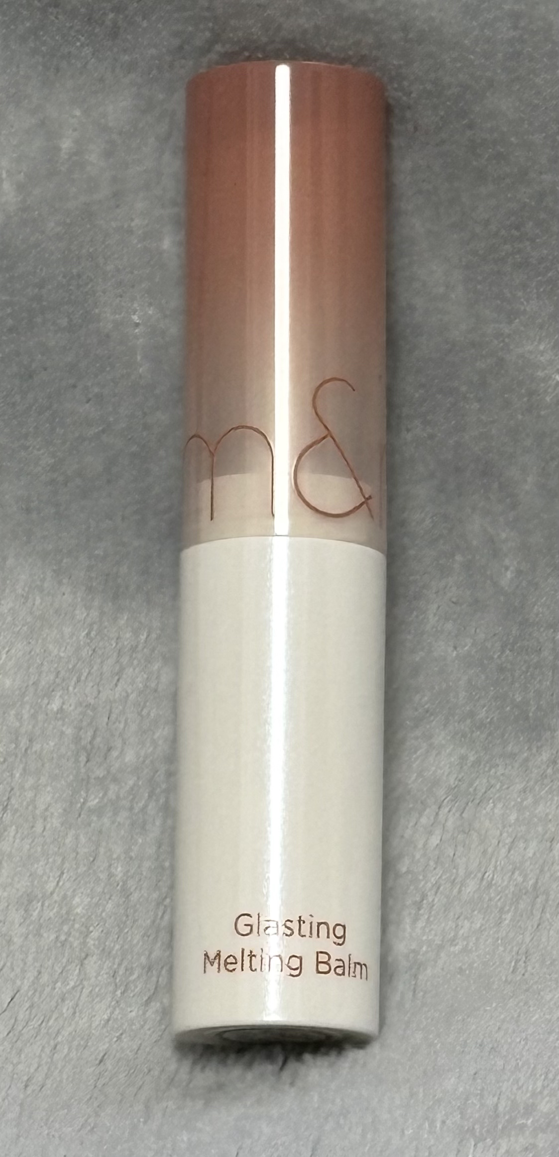 グラスティングメルティングバーム 05 ヌガーサンド(Nougat Sand)/rom&nd/リップバームを使ったクチコミ（1枚目）