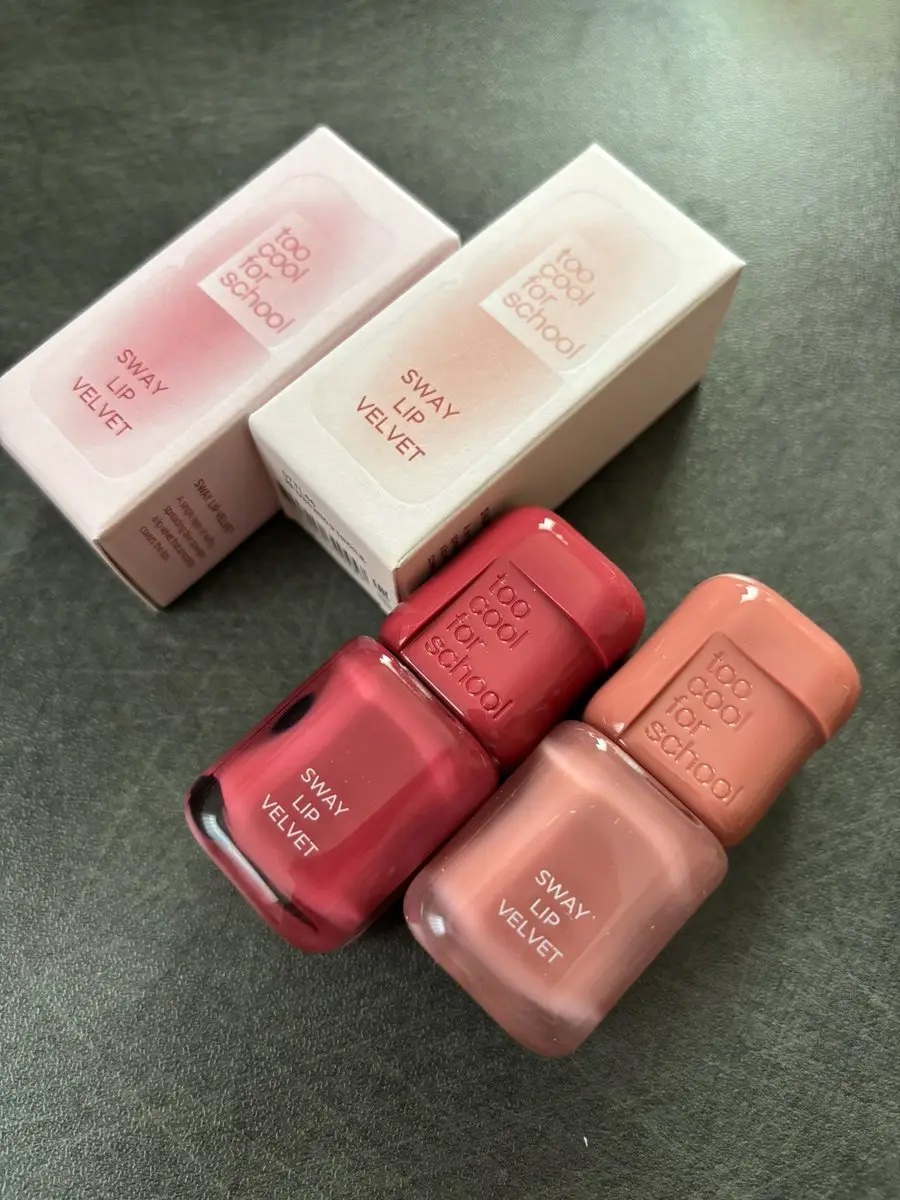 スウェイリップベルベット/too cool for school/リップティントを使ったクチコミ（1枚目）