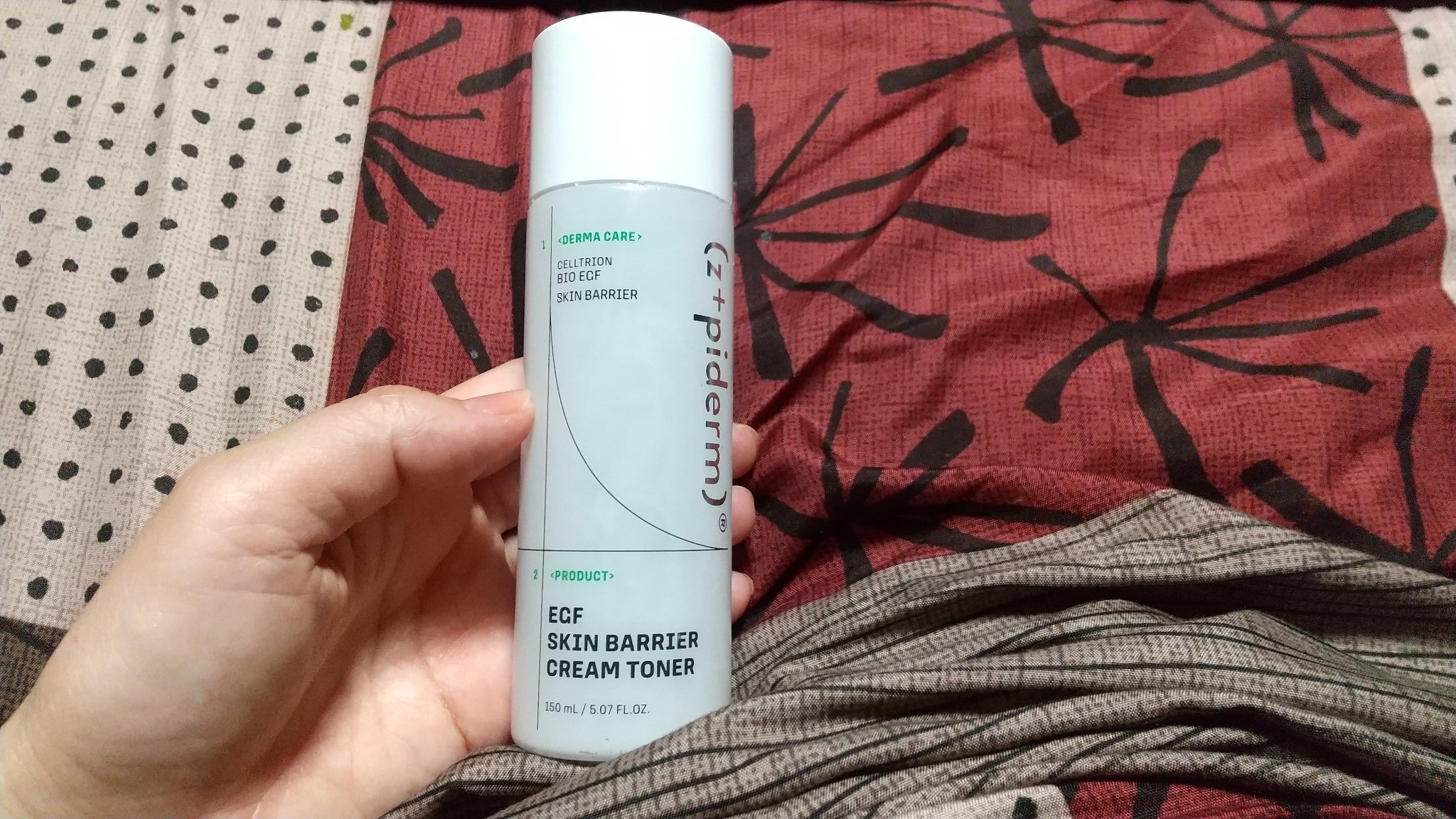 Celltrion Bio ECF スキンバリアクリームトナーです。﻿

使いきりました。

ブランド名: z+piderm（ジープラスピーデルム）﻿

容量: 150mL / 5.07 FL.OZ.

特徴: EGFスキンバリアシリーズの