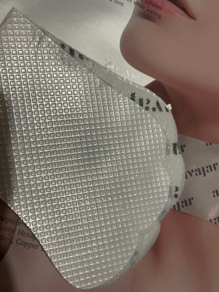 avajar プレミアムネックマスクのクチコミ「首元のシワが気になり始めて、シワケアをしたくて購入しました。乾燥によるシワやたるみにハリを与え.....」(1枚目)