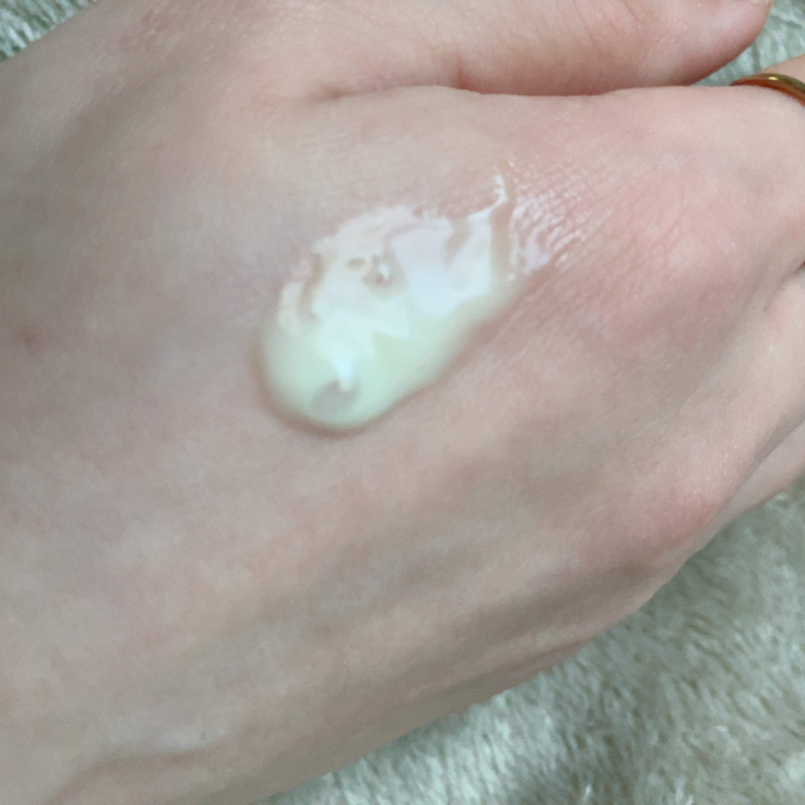 ドクターケイ ドクターケイ 薬用Cリンクルホワイトミルク＜医薬部外品＞のクチコミ「シワ改善・美白*1を叶える、ビタミン乳液。
多角的にエイジングケアできる乳液だと感じ、購入。
.....」（2枚目）