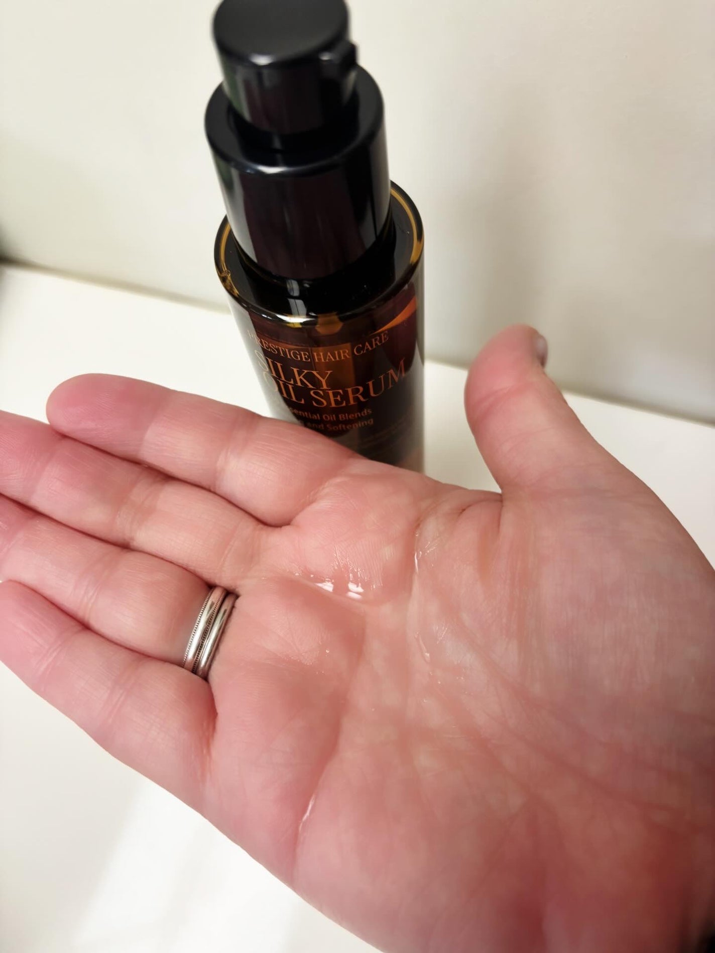 SILKY OIL SERUM/CULRY SHYLL/ヘアオイルを使ったクチコミ(2枚目)