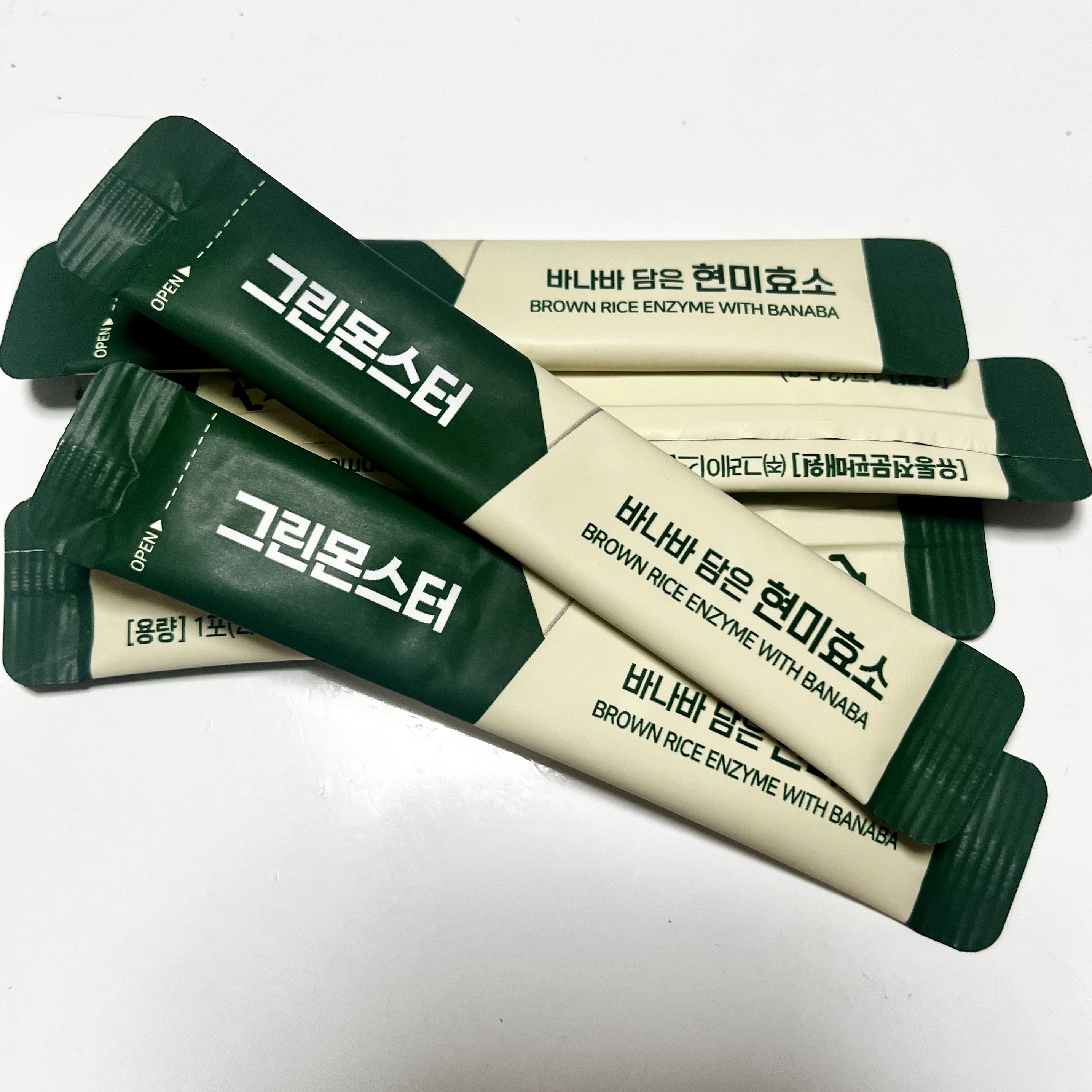 グリーンモンスター バナバ玄米酵素のクチコミ「グリーンモンスター　バナバ玄米酵素🌱

香ばしいアーモンド味です。
口溶けの良いパウダータイプ.....」（3枚目）