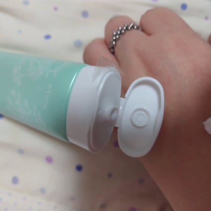 フェミナチュールインティメイトクリーム/ヴィーナスラボ/デリケートゾーンケアを使ったクチコミ(2枚目)