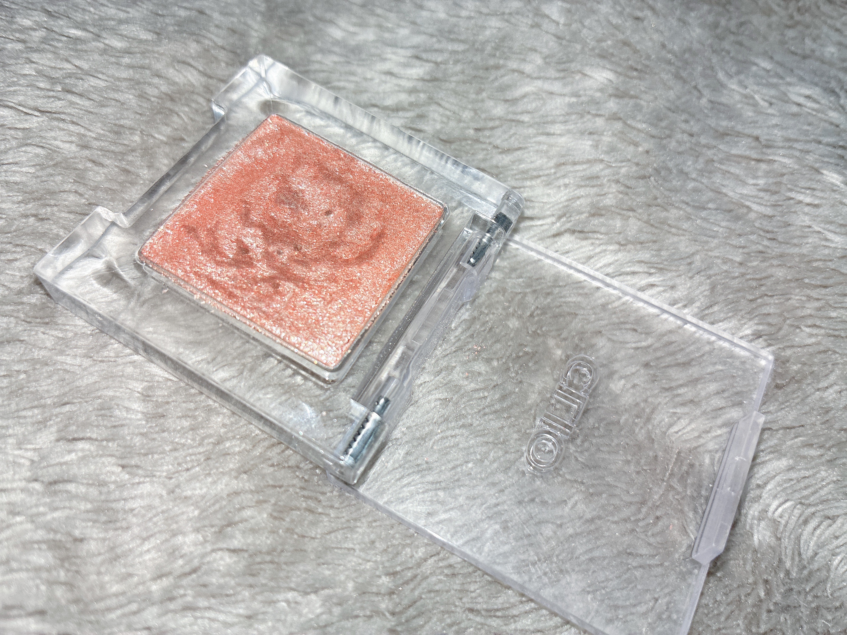 CLIO プロ シングル シャドウ(AD)のクチコミ「クリオの単色アイシャドウは色が濃くて抜群の高発色！ラメもキレイで一色でも目元が華やぐ👀💖 パー.....」（1枚目）