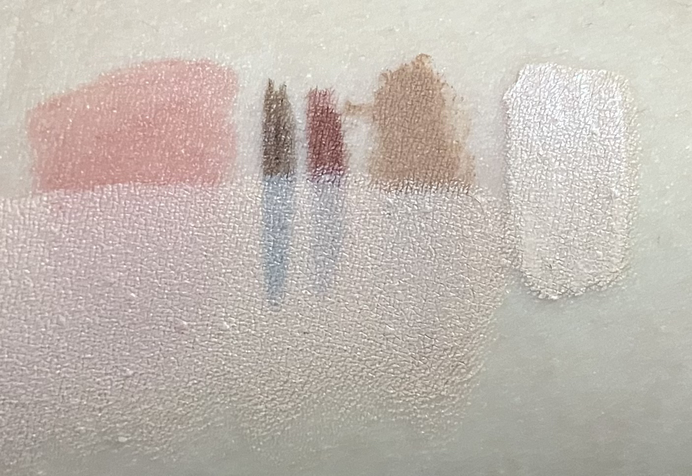 カバーパーフェクションペンコンシーラー/the SAEM/リキッドコンシーラーを使ったクチコミ（3枚目）