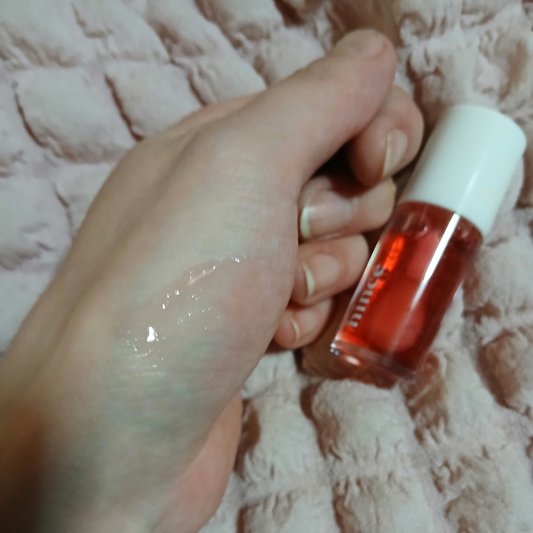 ビタバリアナリッシングリップオイル/hince/リップオイルを使ったクチコミ（3枚目）