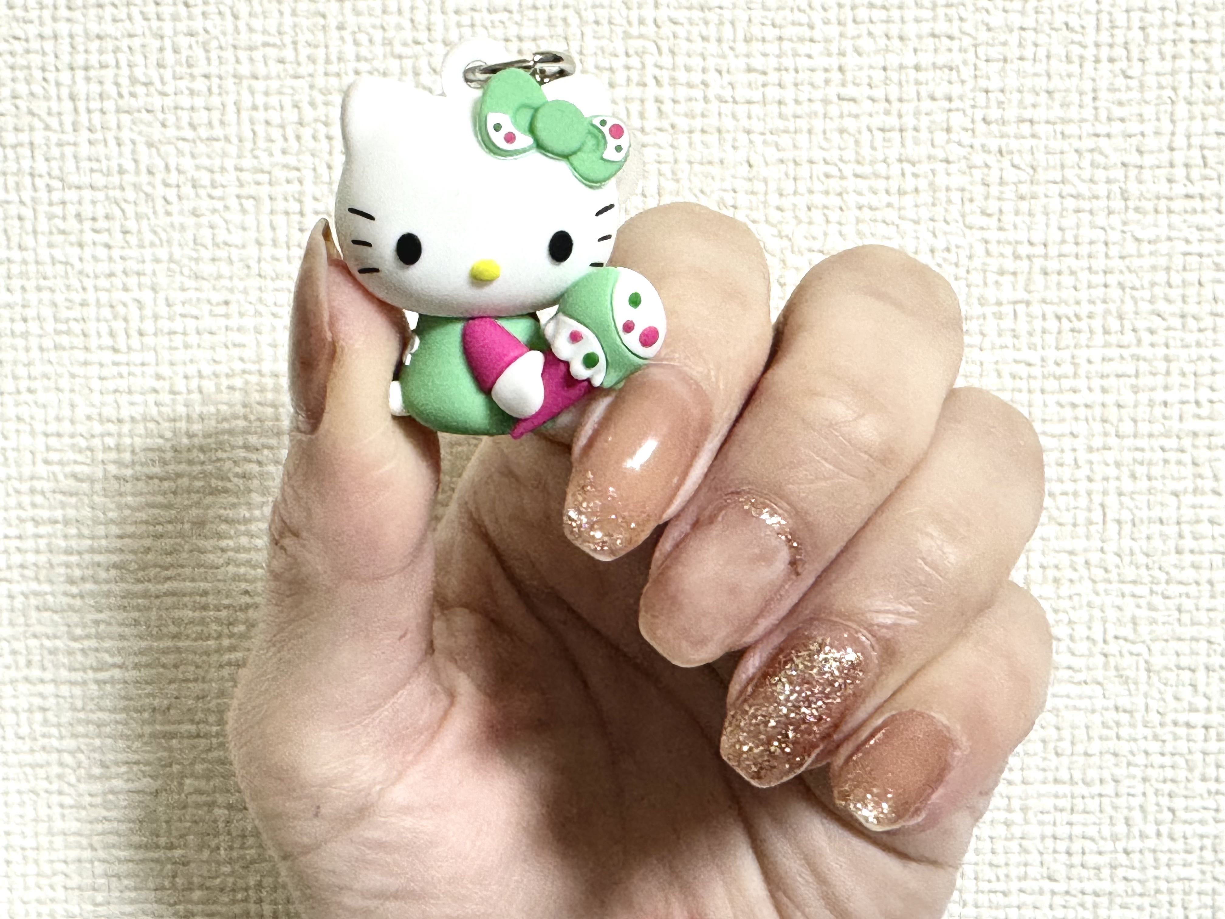 カラフルネイルズ/キャンメイク/マニキュアを使ったクチコミ（2枚目）