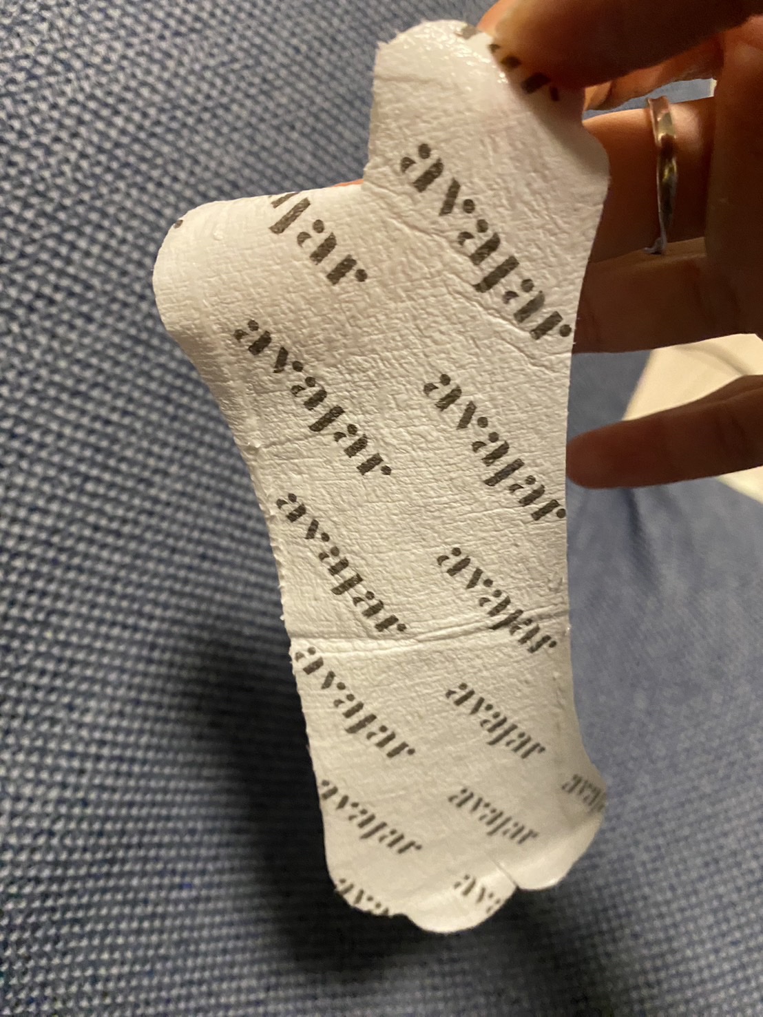 リジュビネイティングネックリンクルコントロールマスク/avajar/ネック・デコルテケアを使ったクチコミ（2枚目）