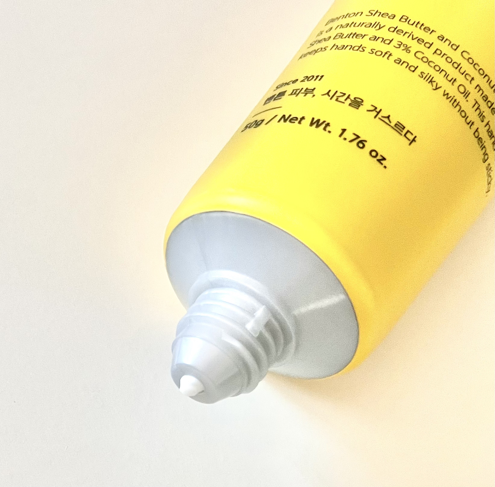 シアバターハンドクリーム ココナッツ 50g/BENTON/ハンドクリームを使ったクチコミ（2枚目）