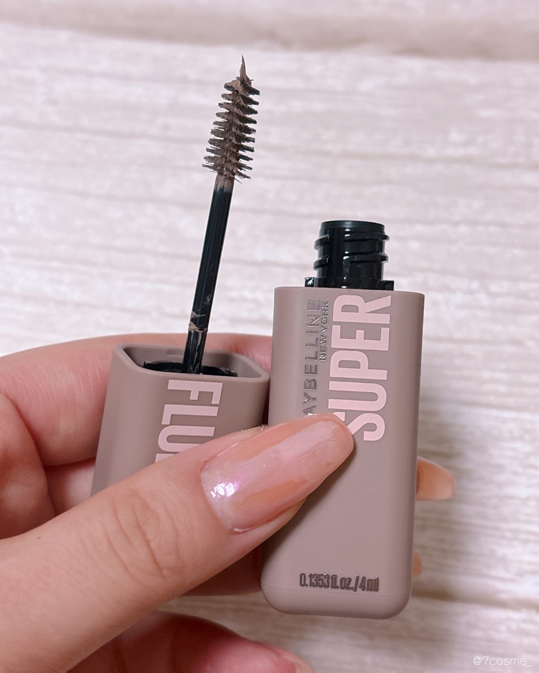 ＳＰ フラッフ ブロウ ムース/MAYBELLINE NEW YORK/眉マスカラを使ったクチコミ（3枚目）