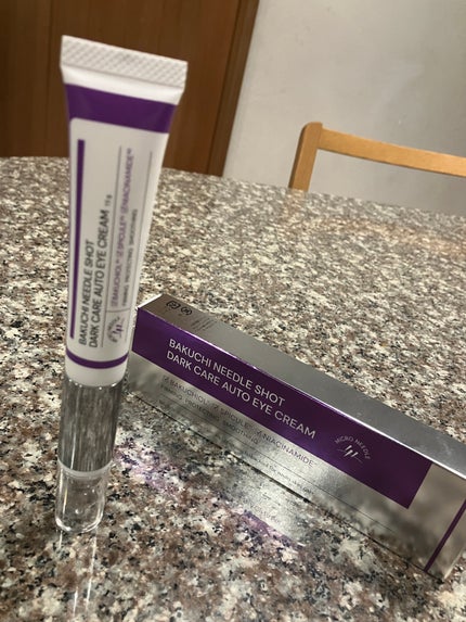 LIALUSTER BAKUCHI NEEDLE SHOT DARK CARE AUTO EYE CREAMのクチコミ「バクチニードルショットダークケアオートアイクリームについてのレビューです💓
シルバーの部分を.....」(1枚目)