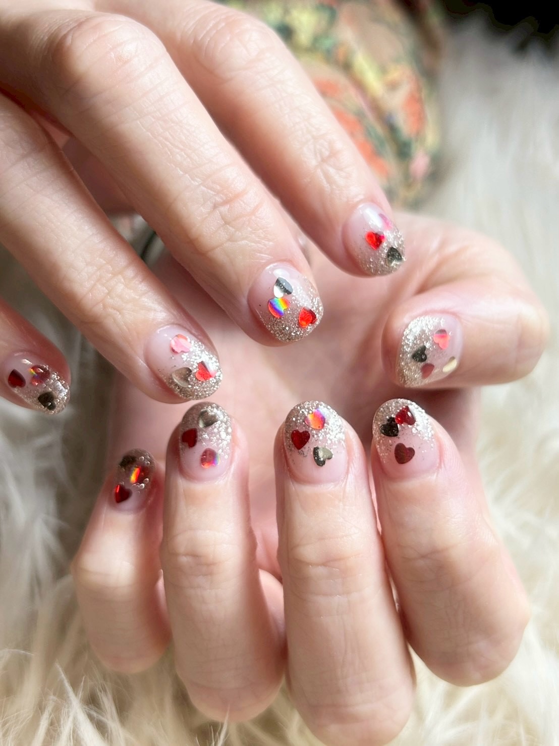 #ハートネイル,#ハートホロネイル,#バレンタインネイル,#ラメネイル,#ショートネイルのネイルデザイン