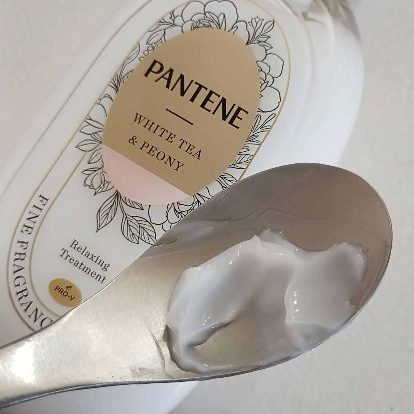 ファインフレグランスコレクション ホワイトティー＆ピオニーの香り リラクシングシャンプー/トリートメント/パンテーン/市販シャンプーを使ったクチコミ（3枚目）