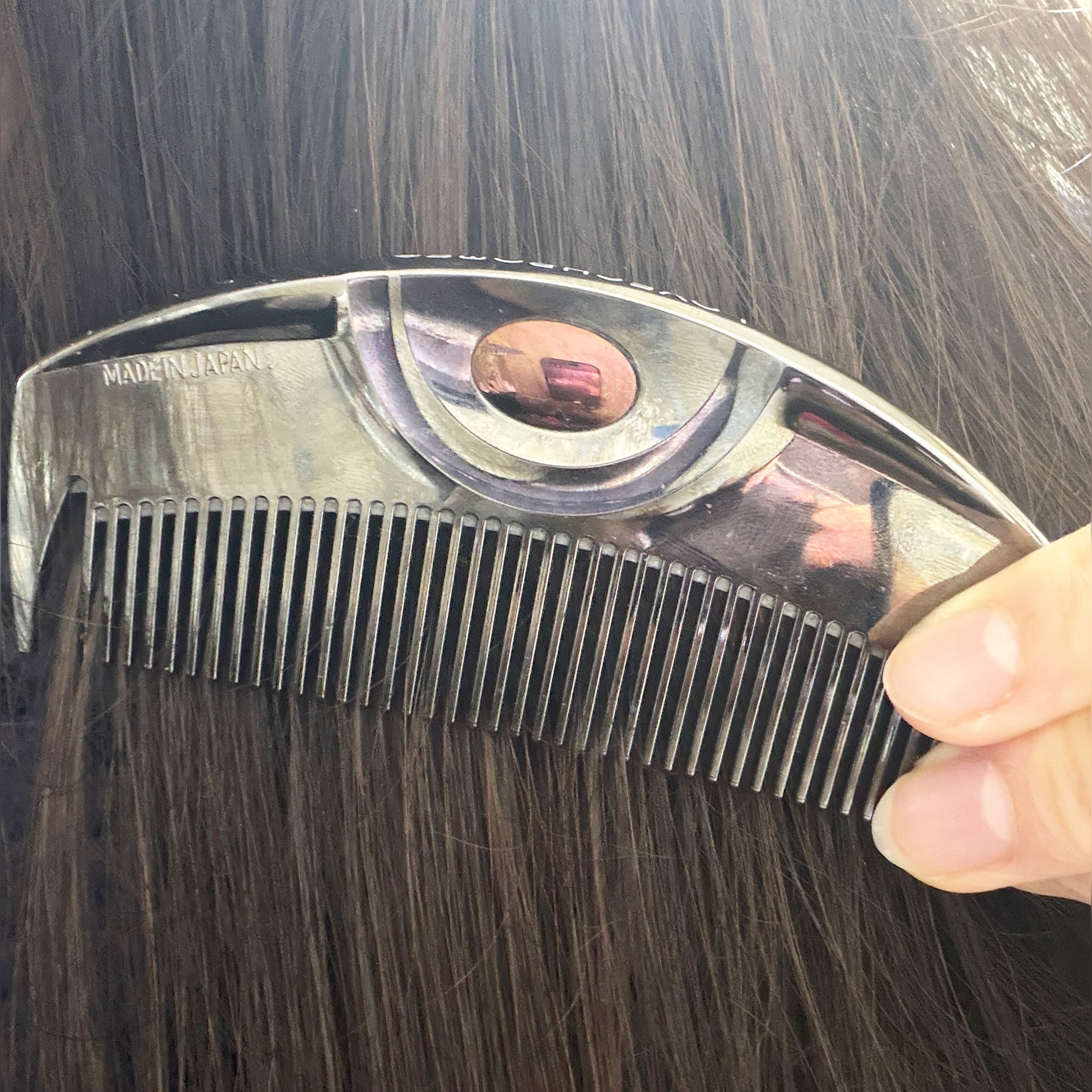 PG ツキ プレミアムブラック/LOVECHROME/ヘアコームを使ったクチコミ（2枚目）