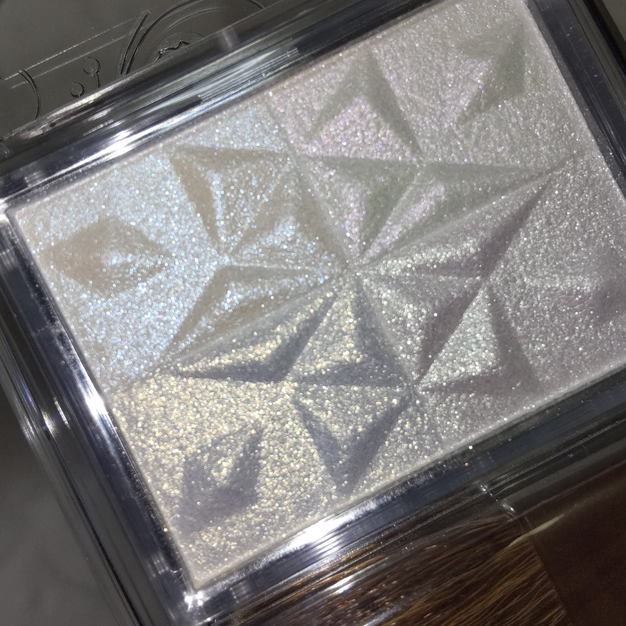 パールグロウハイライト　SP3/CEZANNE/ハイライトを使ったクチコミ（3枚目）