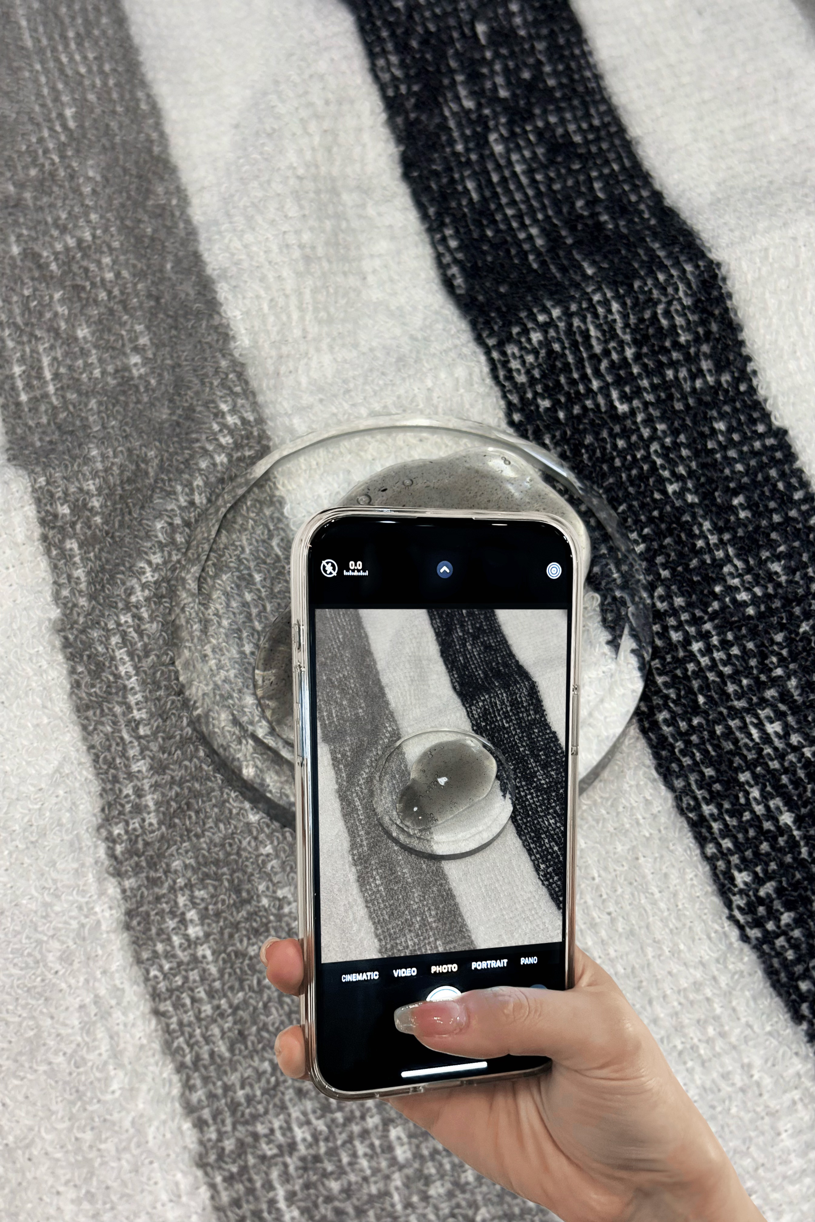 fem tone デリケートウォッシュ チャコールジェルのクチコミ「


泡立たないジェルタイプのデリケートゾーン専用ソープです！

みずみずしいテクスチャーで伸.....」（1枚目）