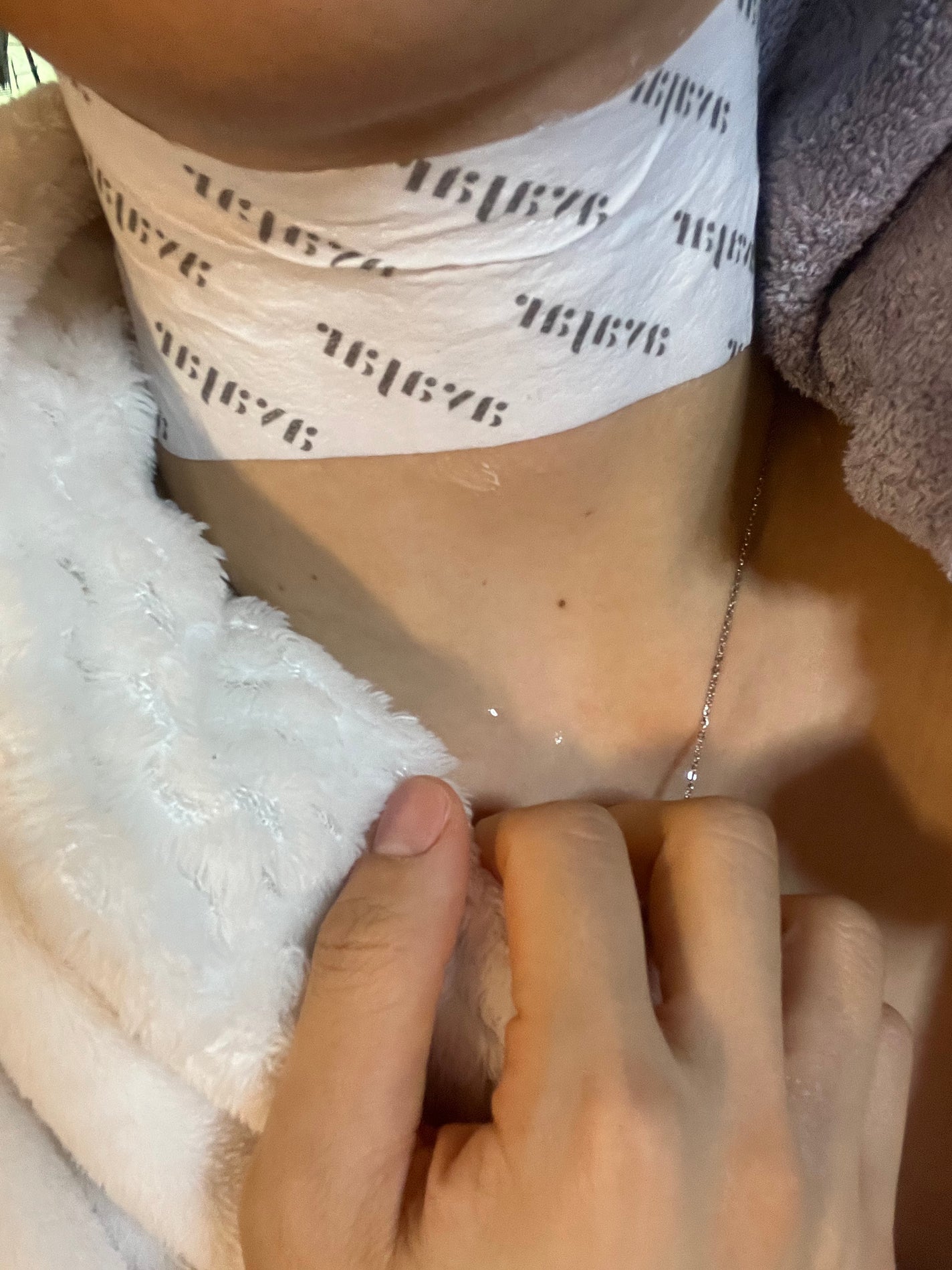 リジュビネイティングネックリンクルコントロールマスク/avajar/ネック・デコルテケアを使ったクチコミ(3枚目)