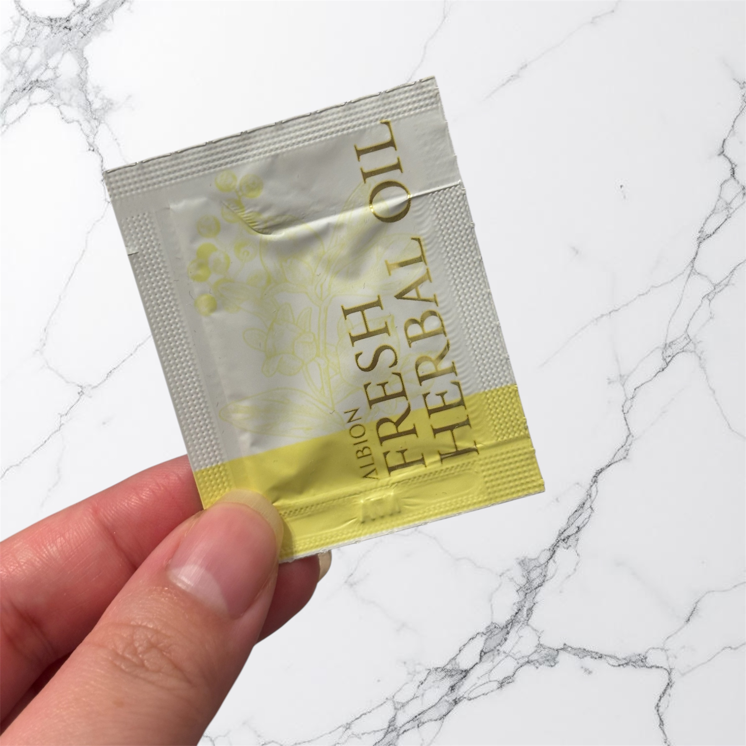 フレッシュハーバルオイル/ALBION/フェイスオイルを使ったクチコミ（1枚目）