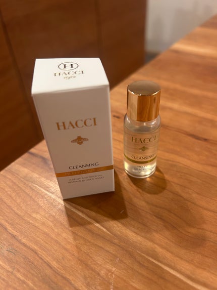 HACCI メルティグレース オイルクレンジングのクチコミ「高機能クレンジングオイル🍯✨🐝
🌼よかったところ
•乾燥しない
•香りがいい
•肌に優しい
.....」(1枚目)