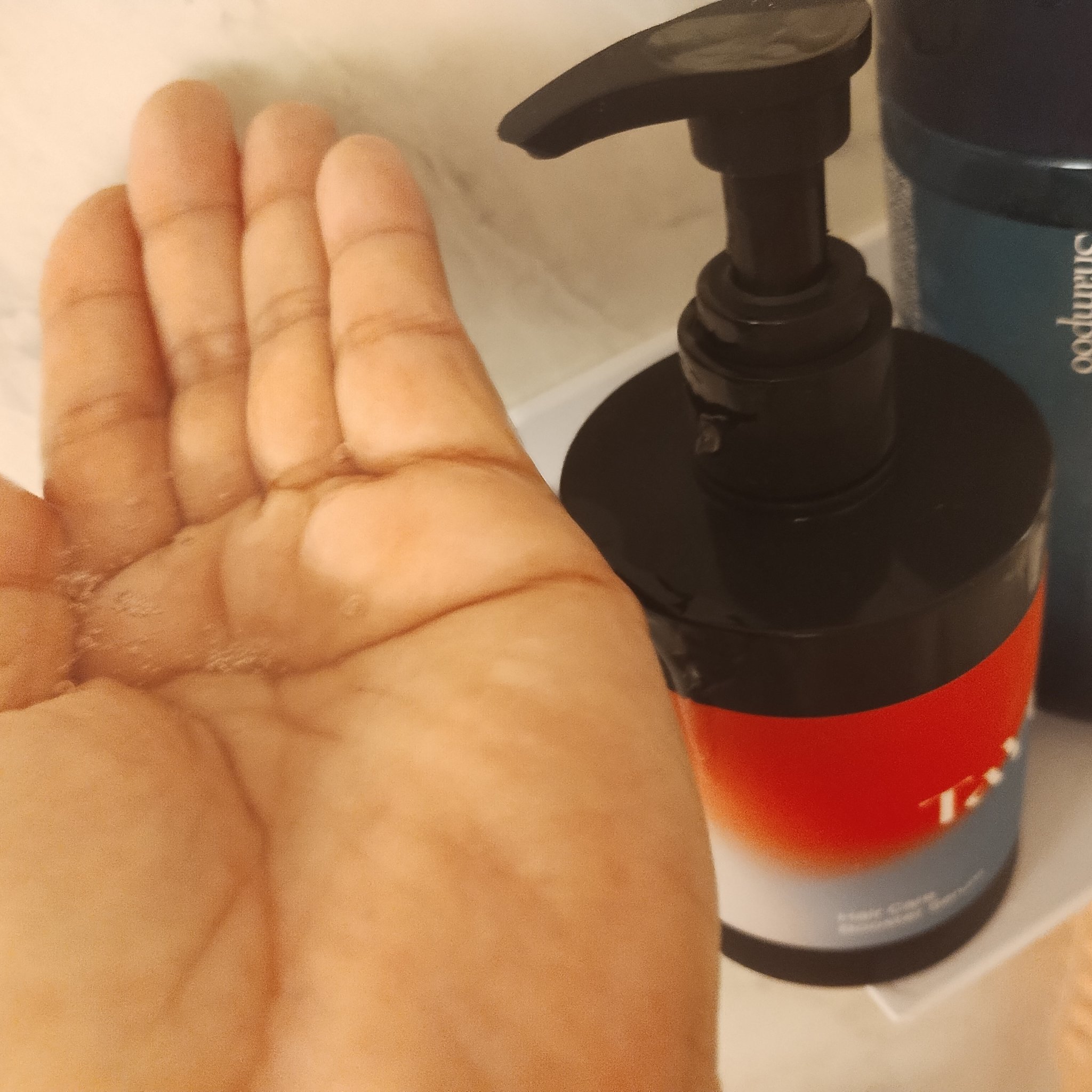 TaYU TaYU　ヘアケアブースターセラム　BAのクチコミ「いつも使っているシャンプーやトリートメントは気に入ってはいるけれど満足できてはいないことがある.....」（3枚目）