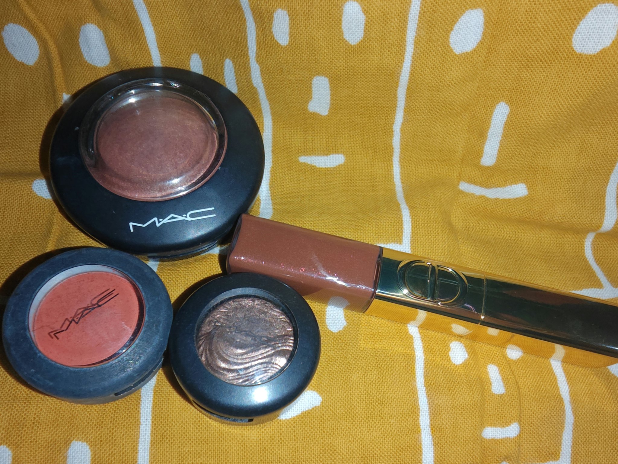 エクストラ ディメンション アイシャドウ/M・A・C/単色アイシャドウを使ったクチコミ（1枚目）