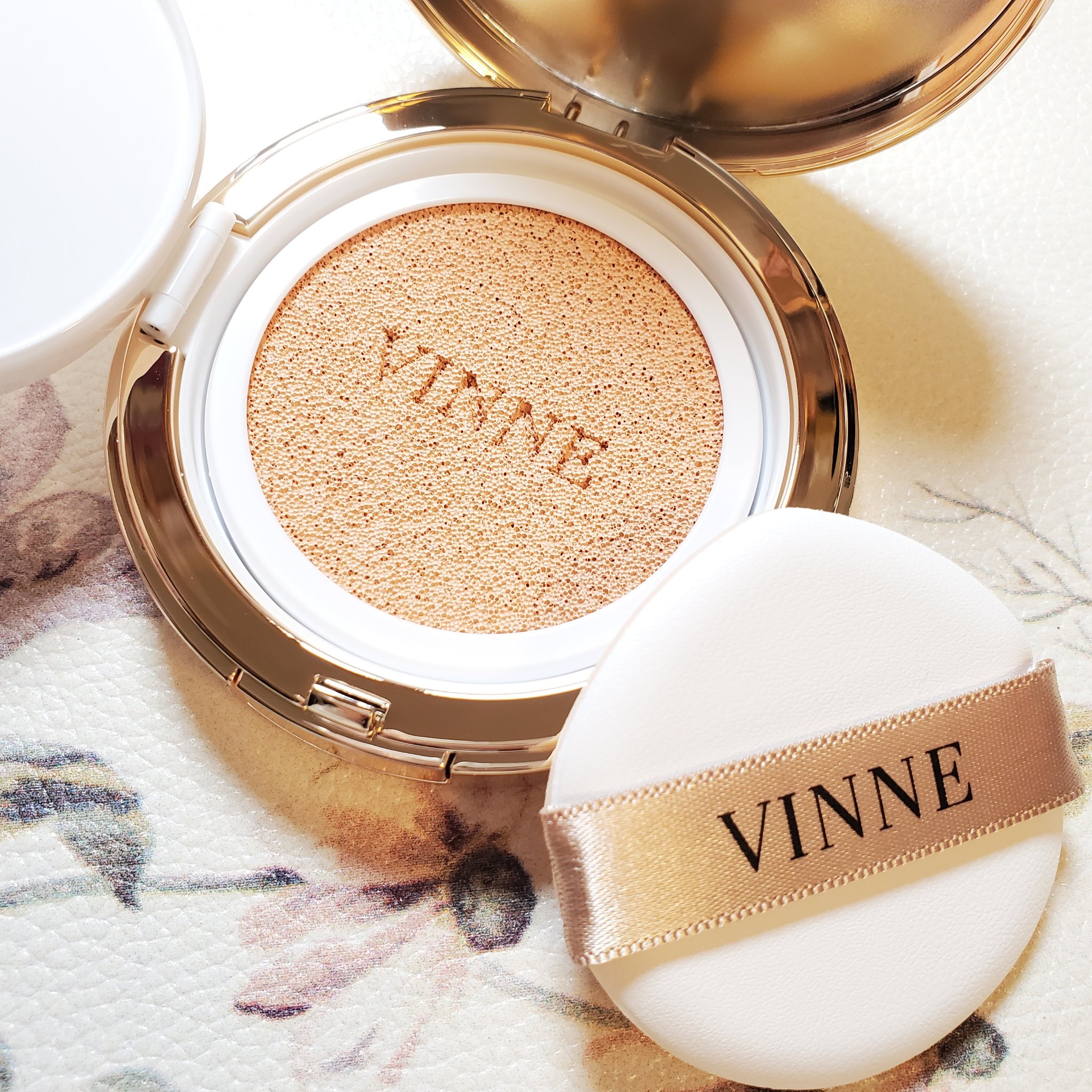 プレステージグロウスキンフィットクッション/VINNE /クッションファンデーションを使ったクチコミ（2枚目）