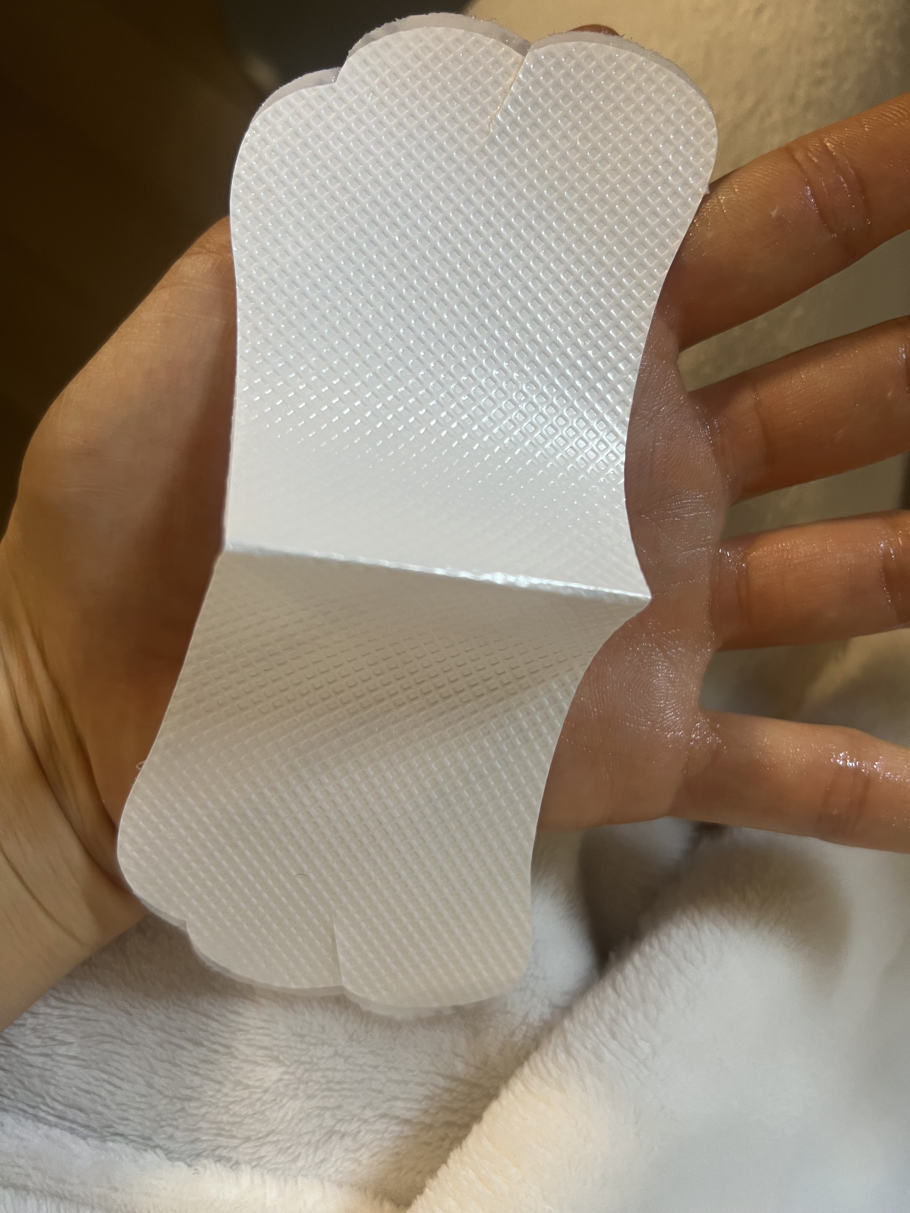 リジュビネイティングネックリンクルコントロールマスク/avajar/ネック・デコルテケアを使ったクチコミ（2枚目）