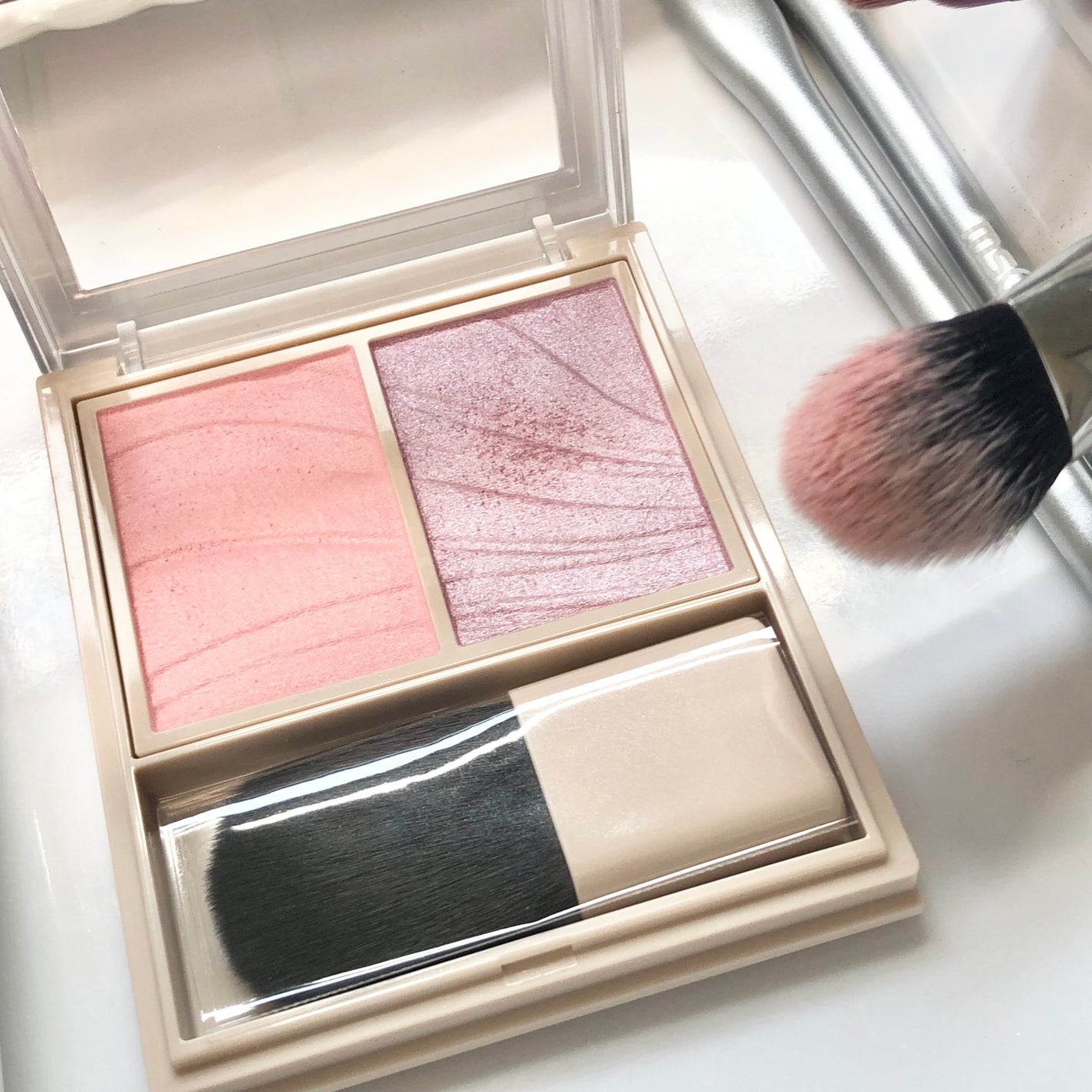 レイヤード フルリ チーク/Visée/パウダーチークを使ったクチコミ(3枚目)