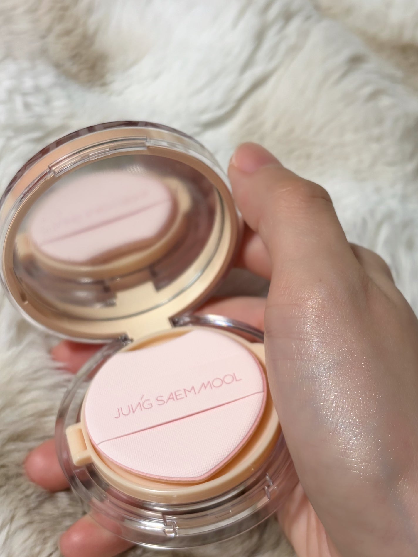 アーティスト クッション ハイライター/JUNG SAEM MOOL/リキッドハイライトを使ったクチコミ(4枚目)