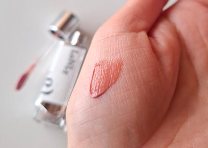 LoNLy キャンドルライトジュレティントのクチコミ「\ジュレ質感ならではのむっちり感/
荒れやすい唇を整えて、ひと塗りでツヤ膜コーティング仕上げ.....」(3枚目)