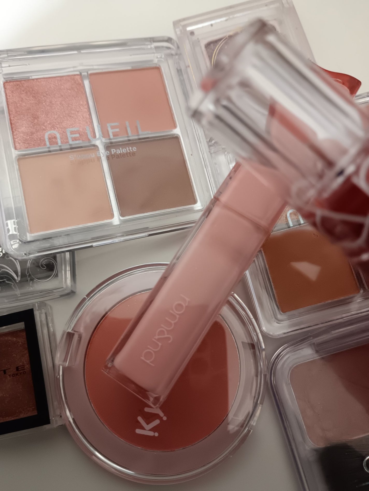 â©.*Ëðžâðððžâã.:ïŒã»ããã©ãã on LIPS ãçæŽ»é³ã®ã©ããªé
眮ãšé°å²æ°ãããããã€ãè¿·ãã®ã§ã¿ããªã«ã¢ã³ã±..ãïŒ3æç®ïŒ