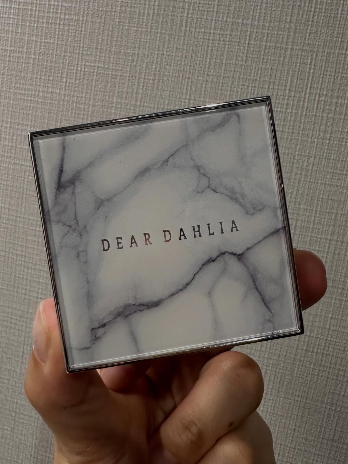 スキンルミナスハイライター/DEAR DAHLIA/パウダーハイライトを使ったクチコミ（3枚目）
