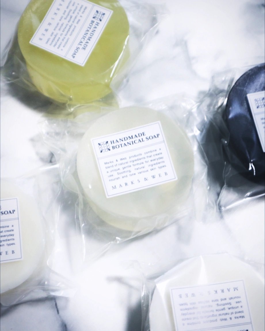 ハンドメイドボタニカルソープ ローズマリー/炭/MARKS&WEB/洗顔石鹸を使ったクチコミ（1枚目）