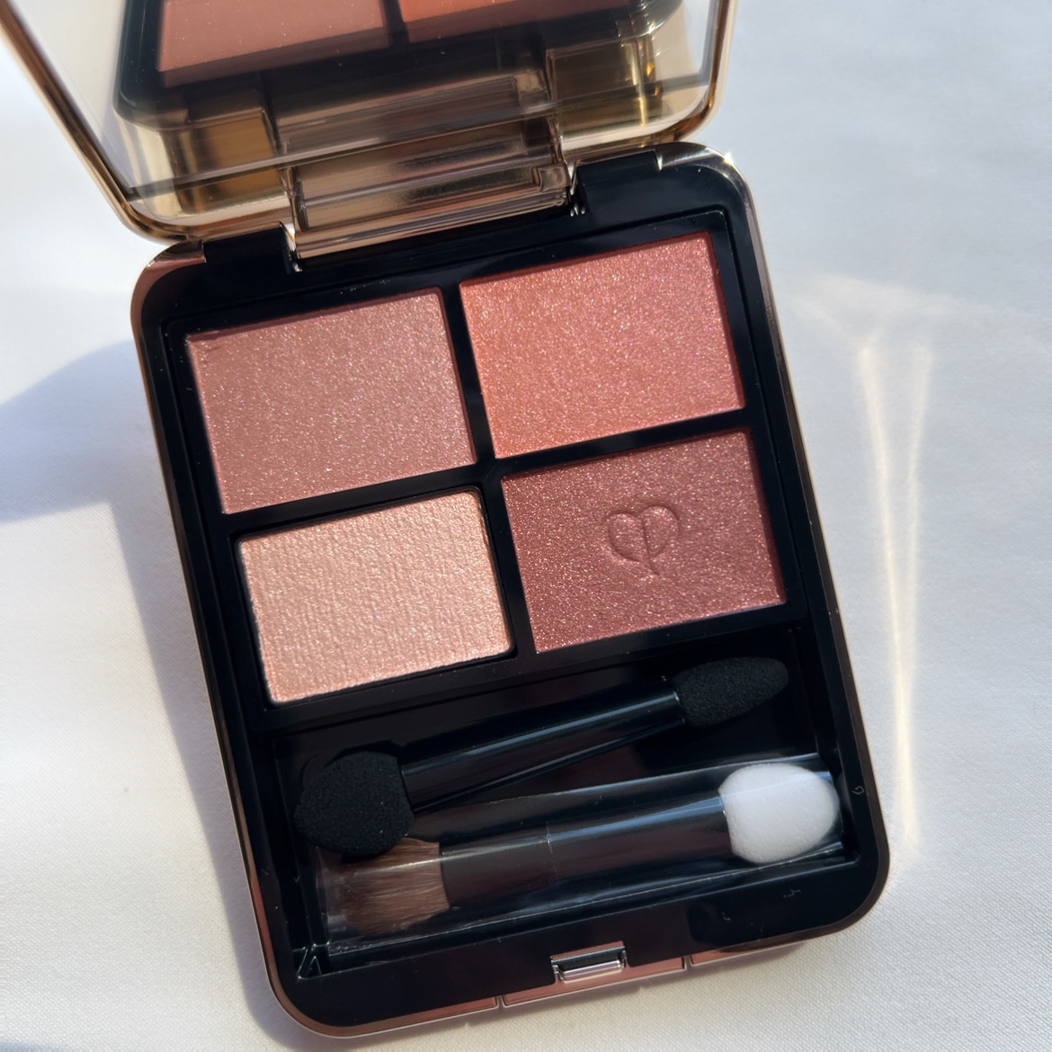 オンブルクルールクアドリ/クレ・ド・ポー ボーテ/アイシャドウパレットを使ったクチコミ（2枚目）