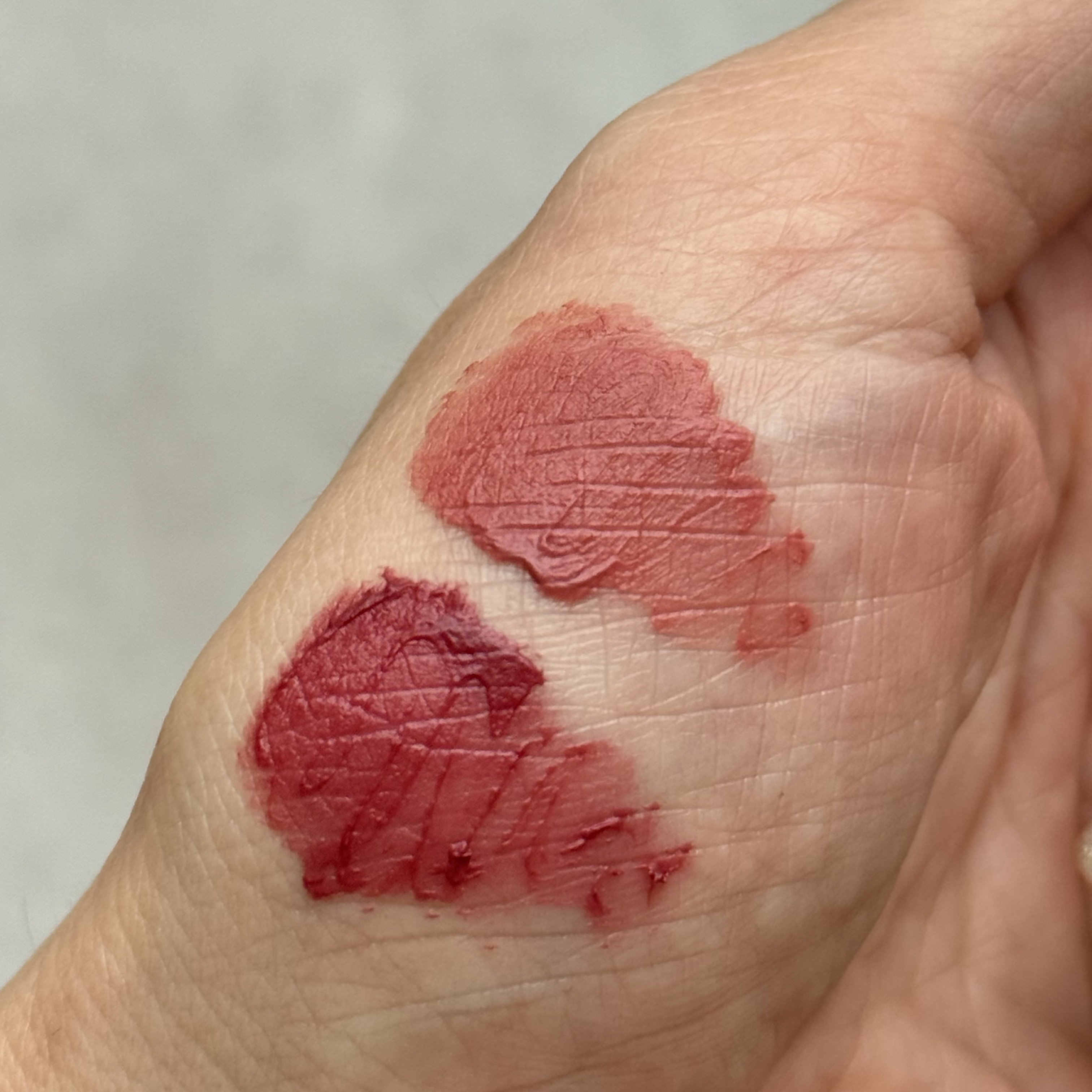 スウェイリップベルベット/too cool for school/リップティントを使ったクチコミ（2枚目）