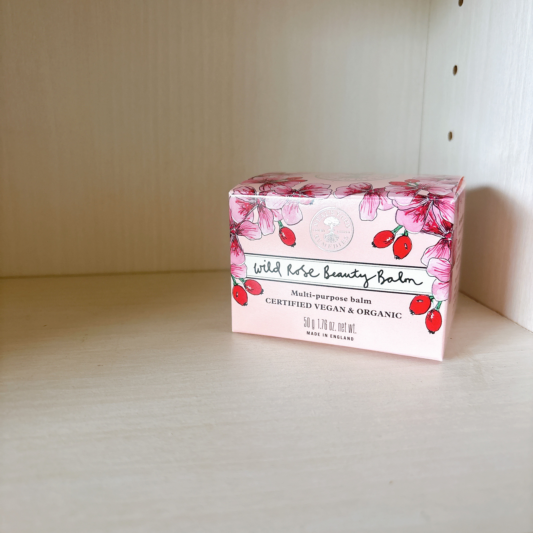 ニールズヤード レメディーズ ヴィーガン ワイルドローズ ビューティバームのクチコミ「ニールズヤード レメディーズ / ヴィーガン ワイルドローズ ビューティバーム

パッケージが.....」（1枚目）