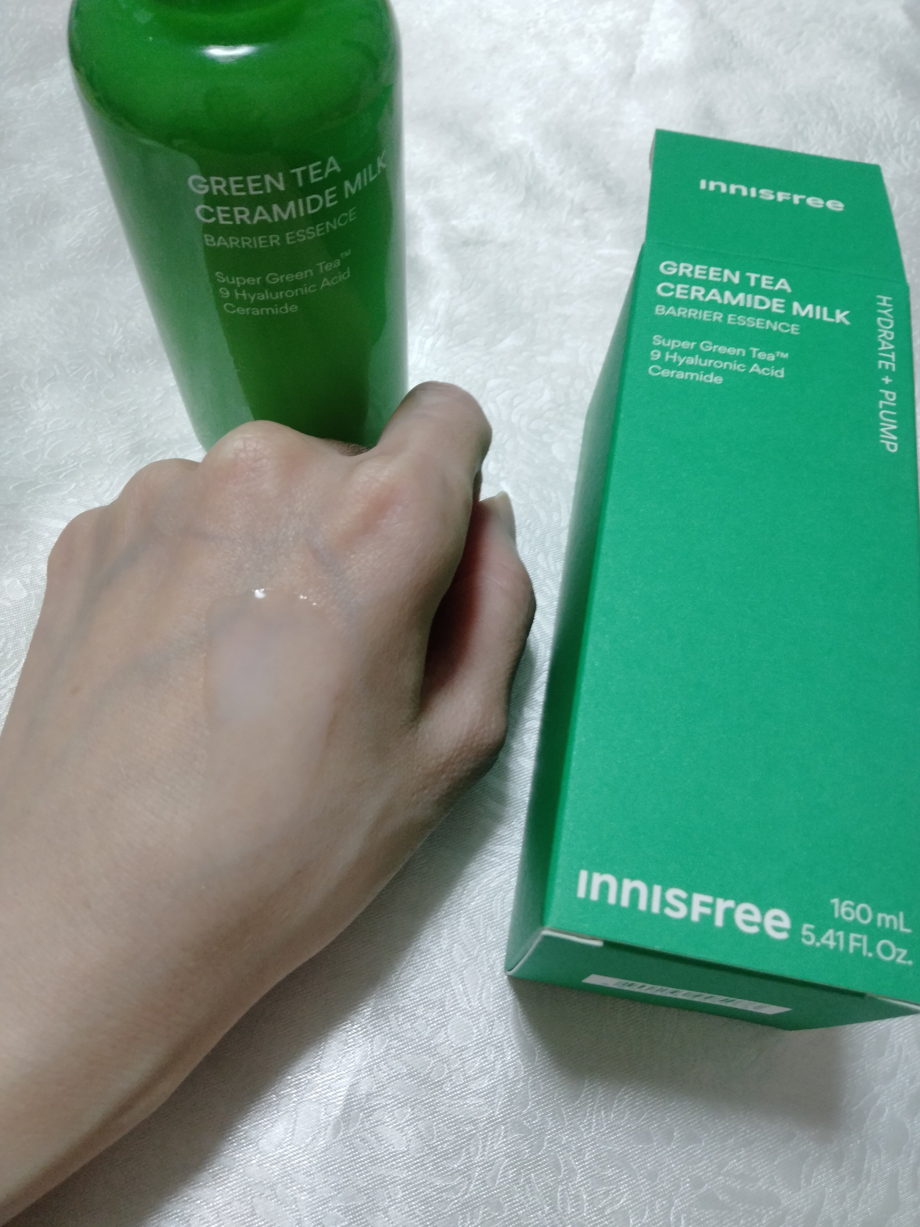 グリーンティー セラミド ミルク エッセンストナー/innisfree/化粧水を使ったクチコミ（3枚目）