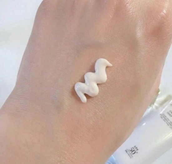 トリートメント デイ クリーム/COVERMARK/日焼け止めクリームを使ったクチコミ（2枚目）