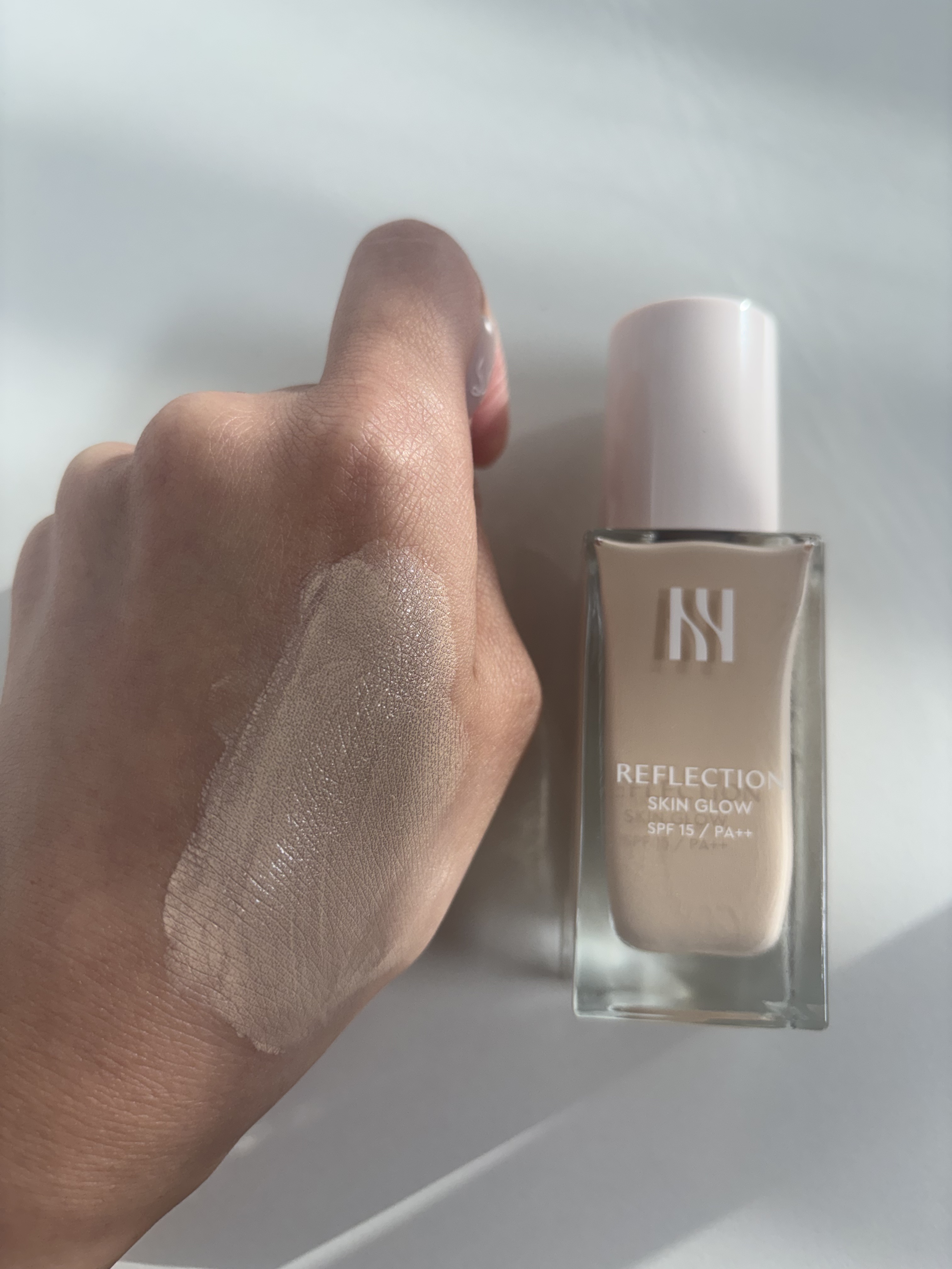 リフレクション スキングロウファンデーション/HERA/リキッドファンデーションを使ったクチコミ（3枚目）