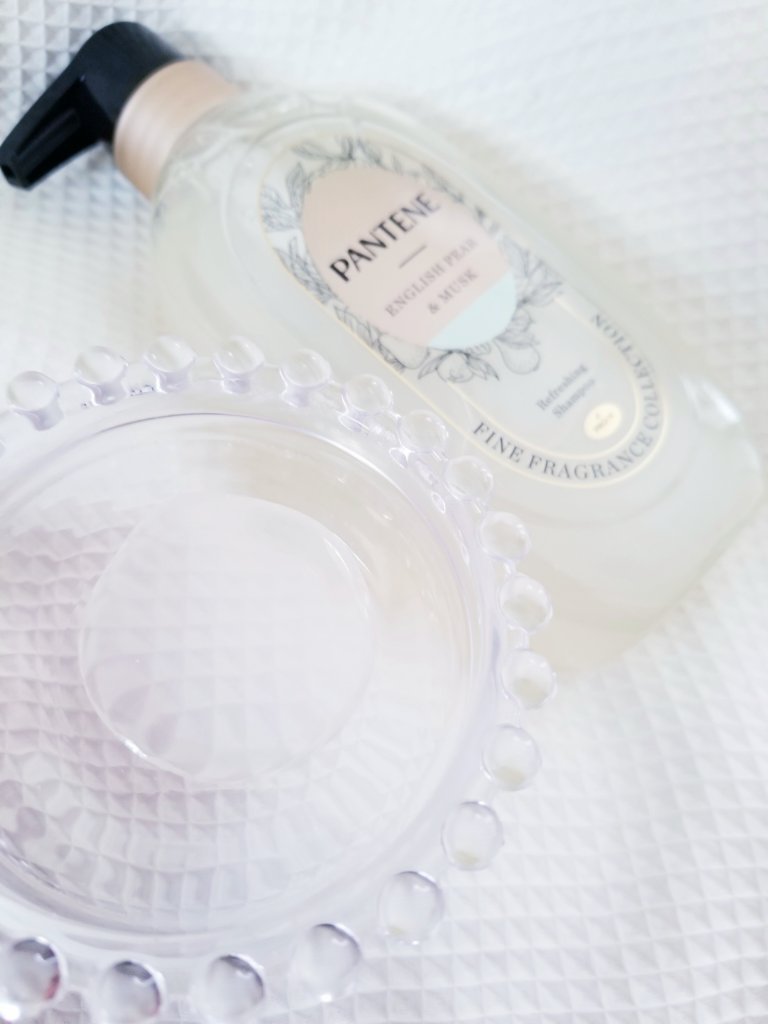 ファインフレグランスコレクション イングリッシュペアー＆ムスクの香り リフレッシングシャンプー/トリートメント/パンテーン/市販シャンプーを使ったクチコミ（2枚目）